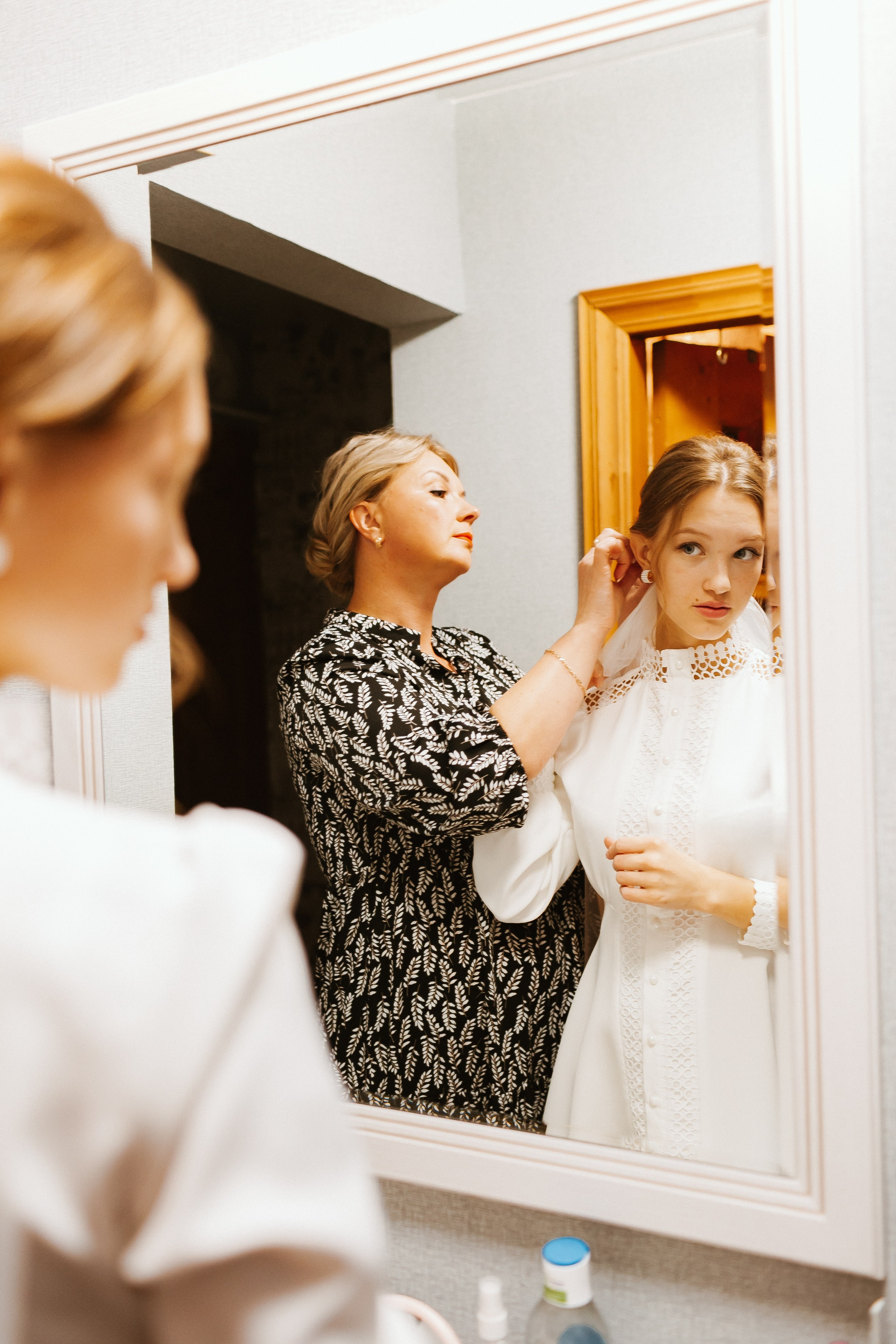 Съемка пары в осеннем городе и в студии. Свадебный и репортажный фотограф в Ярославле и Санкт-Петербурге Роман Микрюков