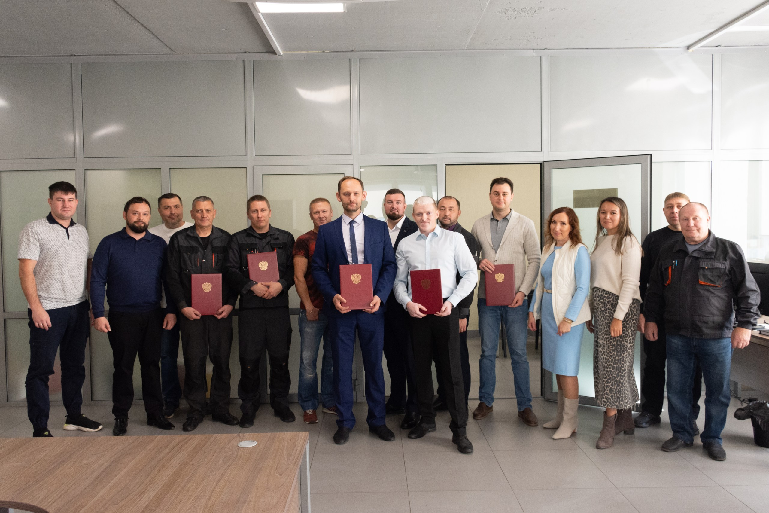 ЧКЗ Вручение благодарственных писем. Фотограф Максим Буряк