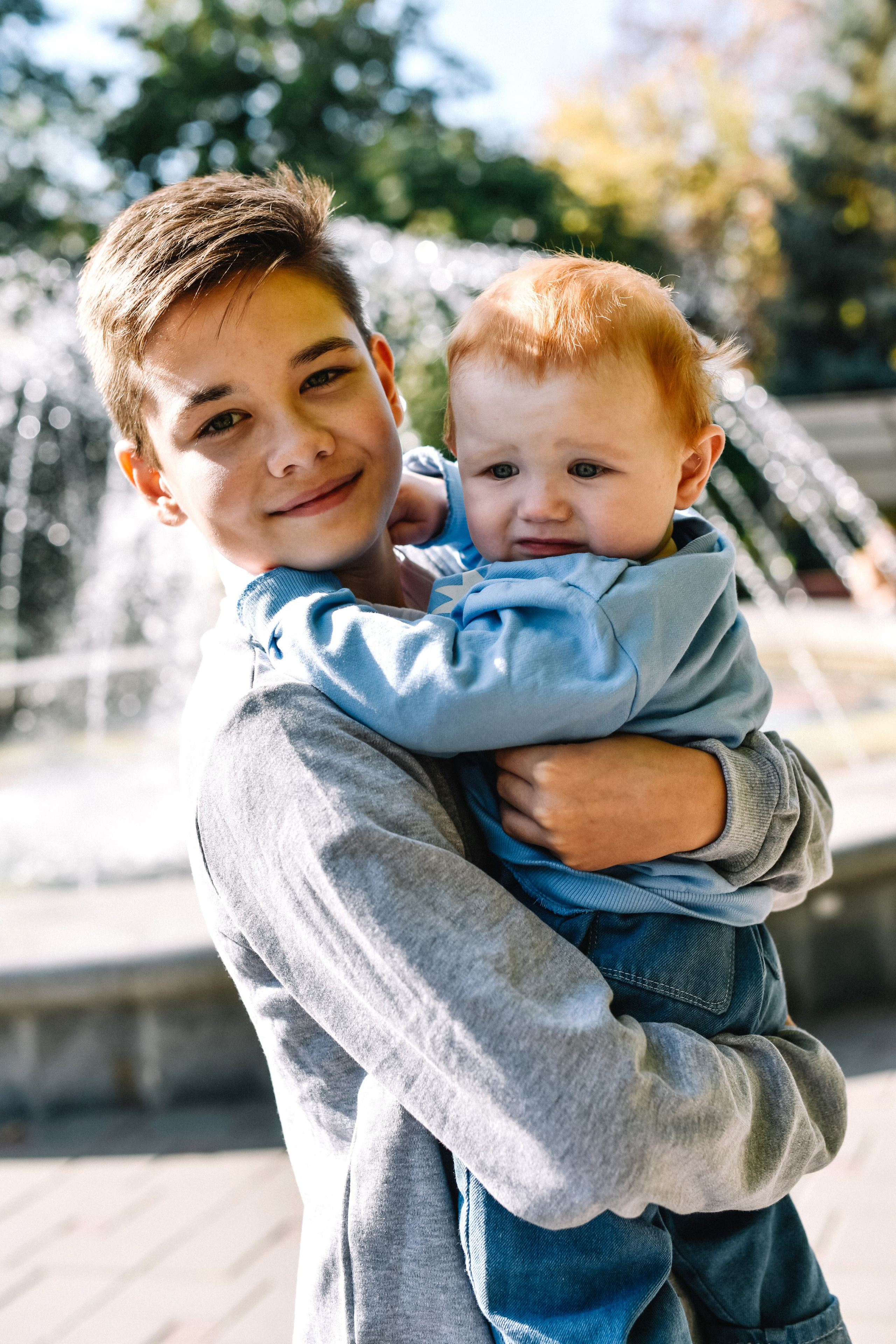 Прогулка Олеси, Льва и Ванечки