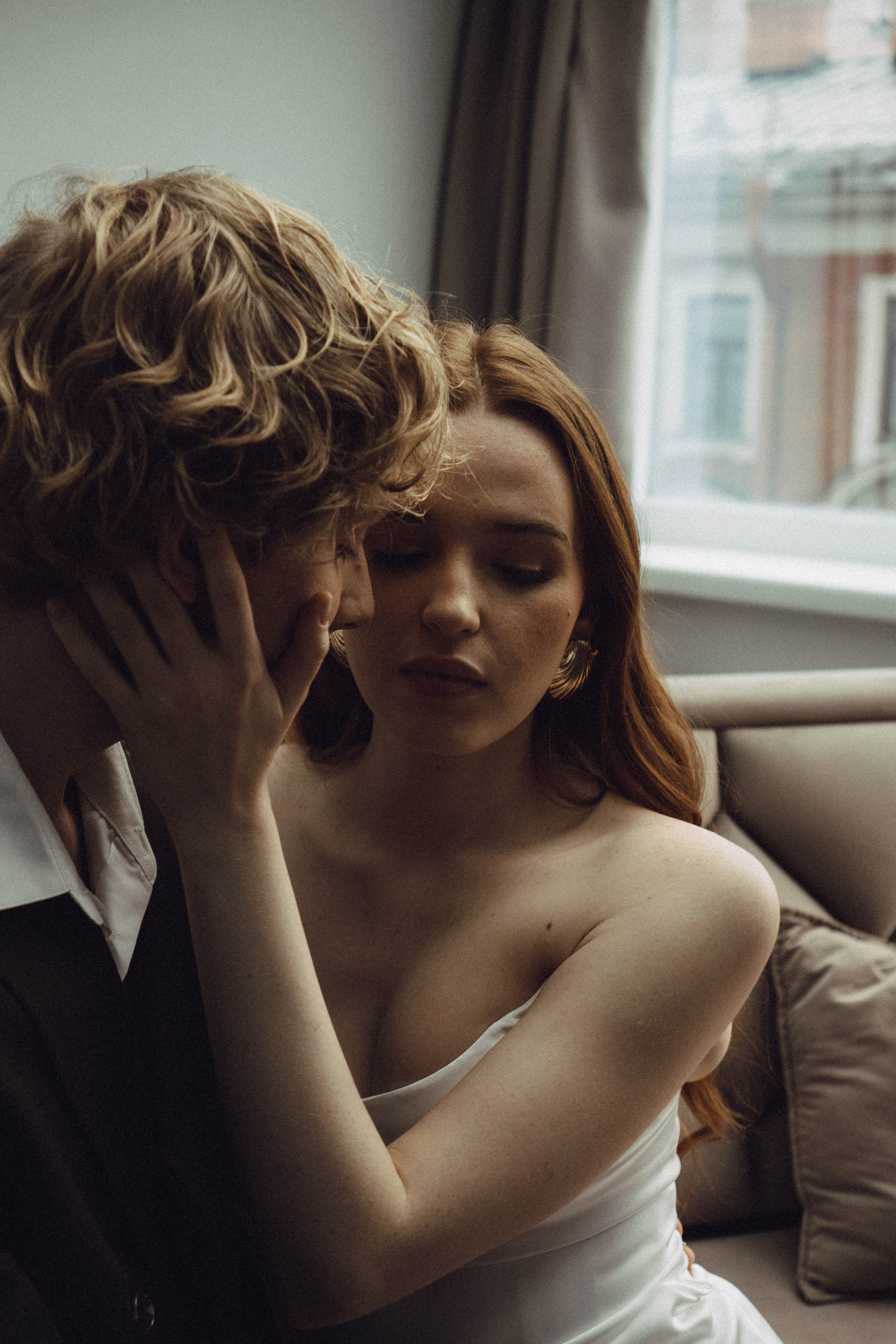 СВАДЕБНАЯ СЬЕМКА В ОТЕЛЕ. СБОРЫ ЖЕНИХА И НЕВЕСТЫ И ТАКЖЕ ТОР И ПОДГОТОВКА К ПРОГУЛКЕ. Профессиональный фотограф, Санкт-Петербург — Виктория Богомолова