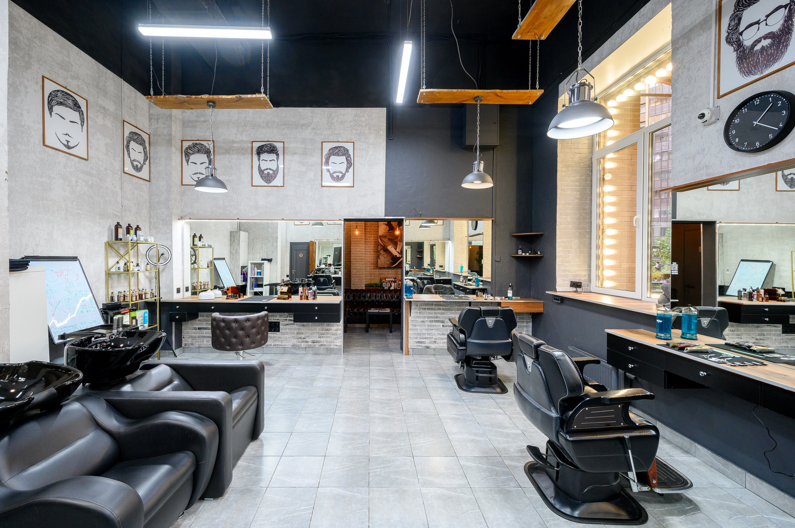 Студия стрижки TOPHAIR. Интерьерный фотограф. Фото- видеосъемка недвижимости Санкт-Петербург