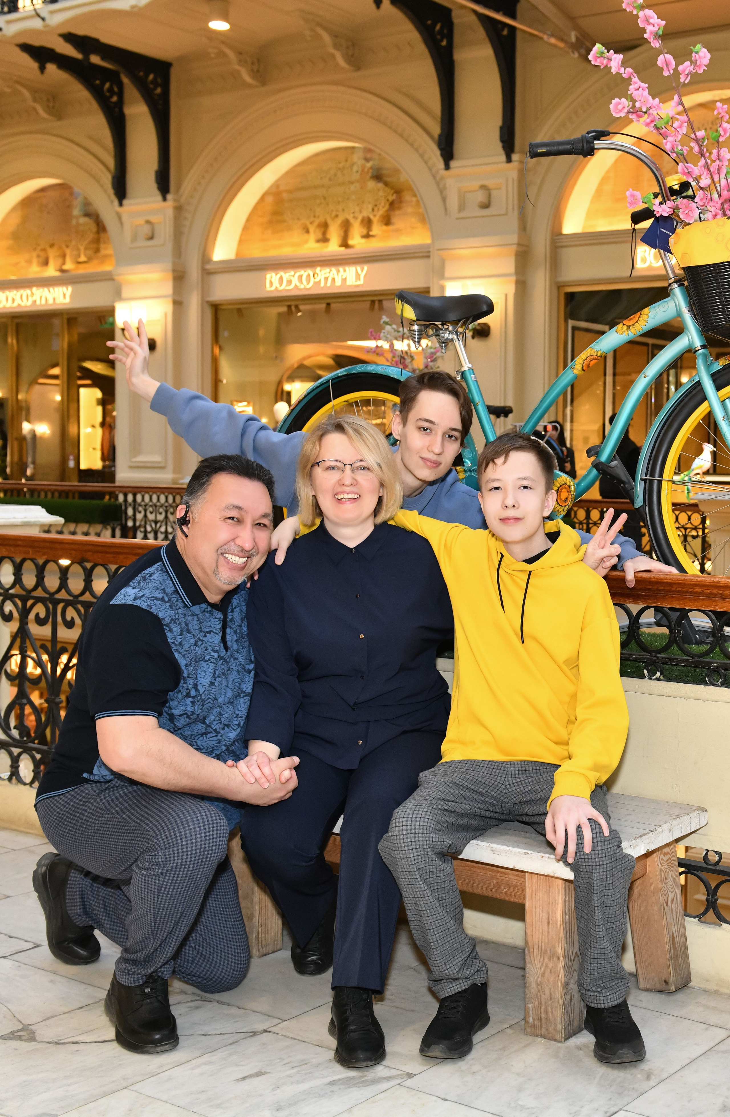 Семья в Гуме. Свадебный и портретный фотограф в Москве Галина Борисова