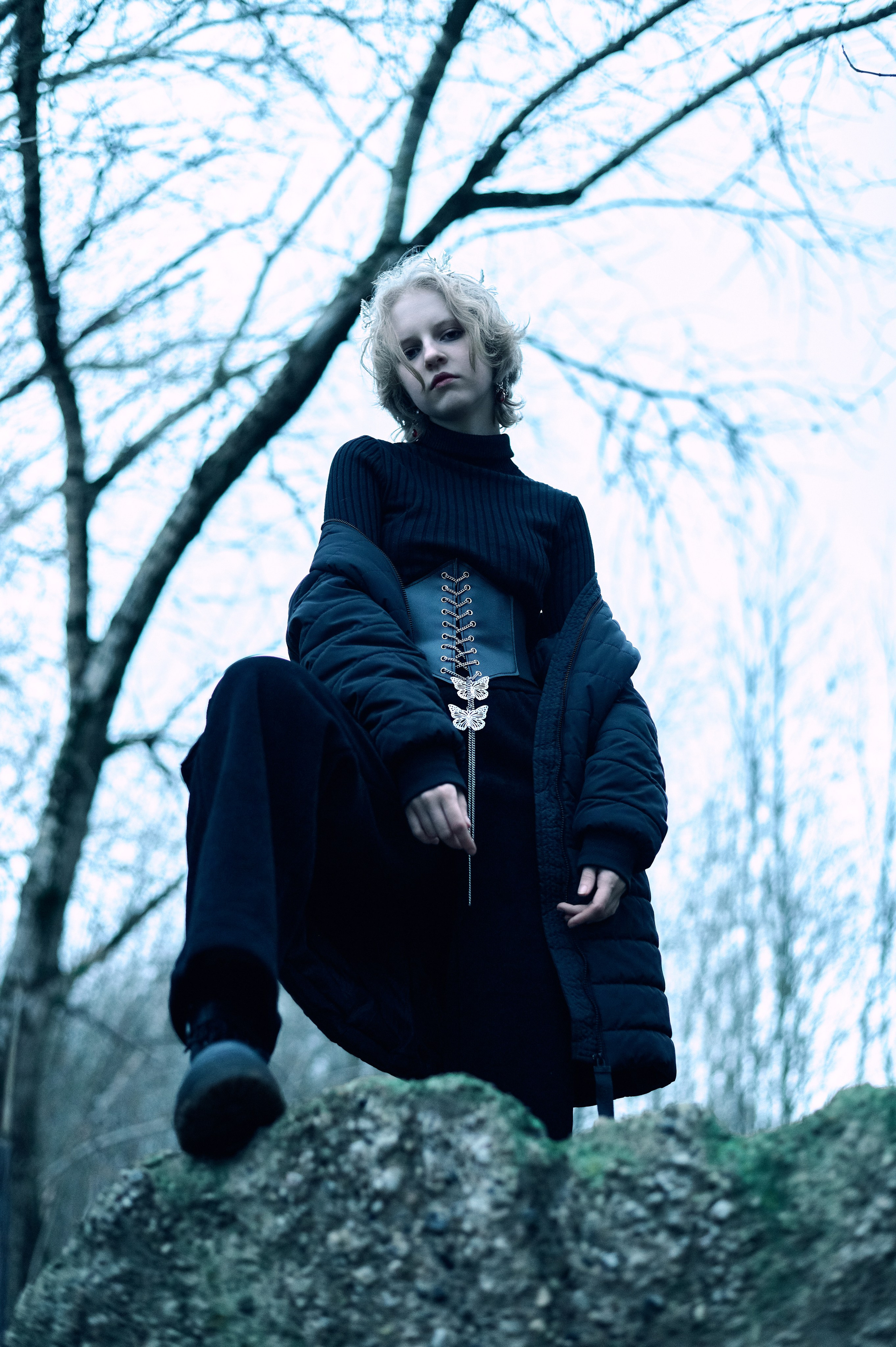 Лиза. Сумерки в лесу. Женский фотограф в Череповце Даша Акулич