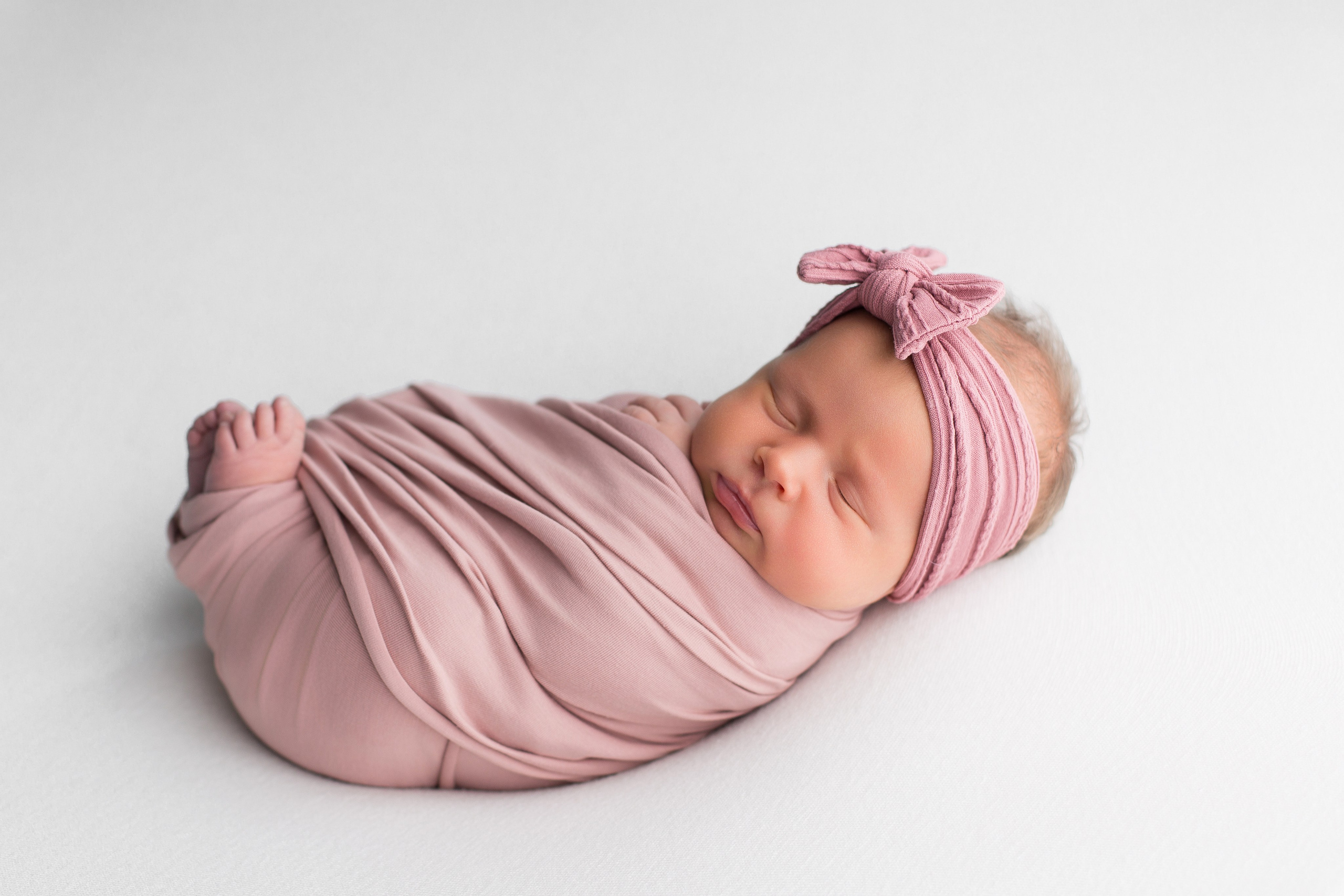 Роза. Ольга Анохина фотограф новорождённых в Зеленодольске