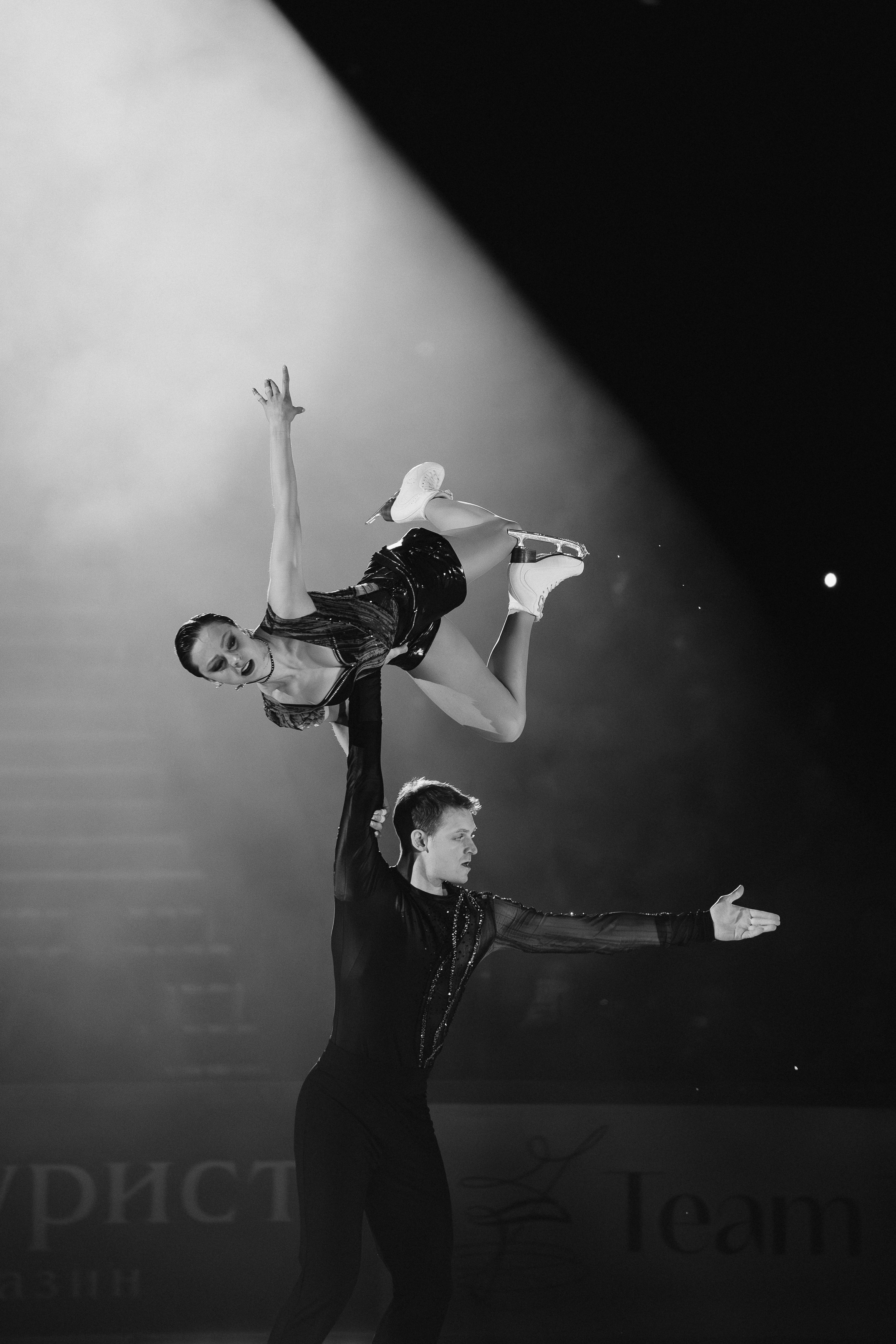 Шоу Этери Тутберидзе в Новосибирске. Воробьева Ксения — Спортивный и танцевальный фотограф Новосибирск