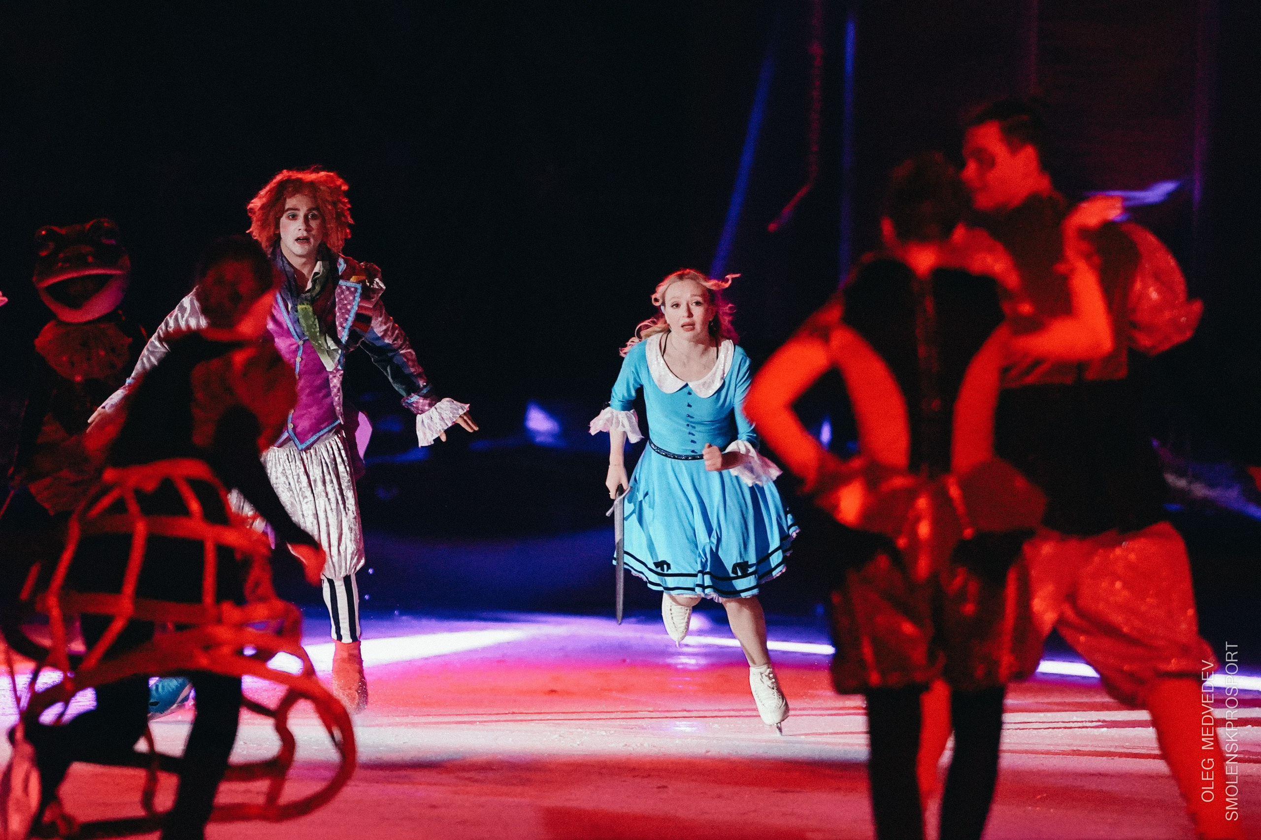 Алиса в стране чудес шоу на льду. Спортивный фотограф Олег Медведев | prosport67 | Смоленск