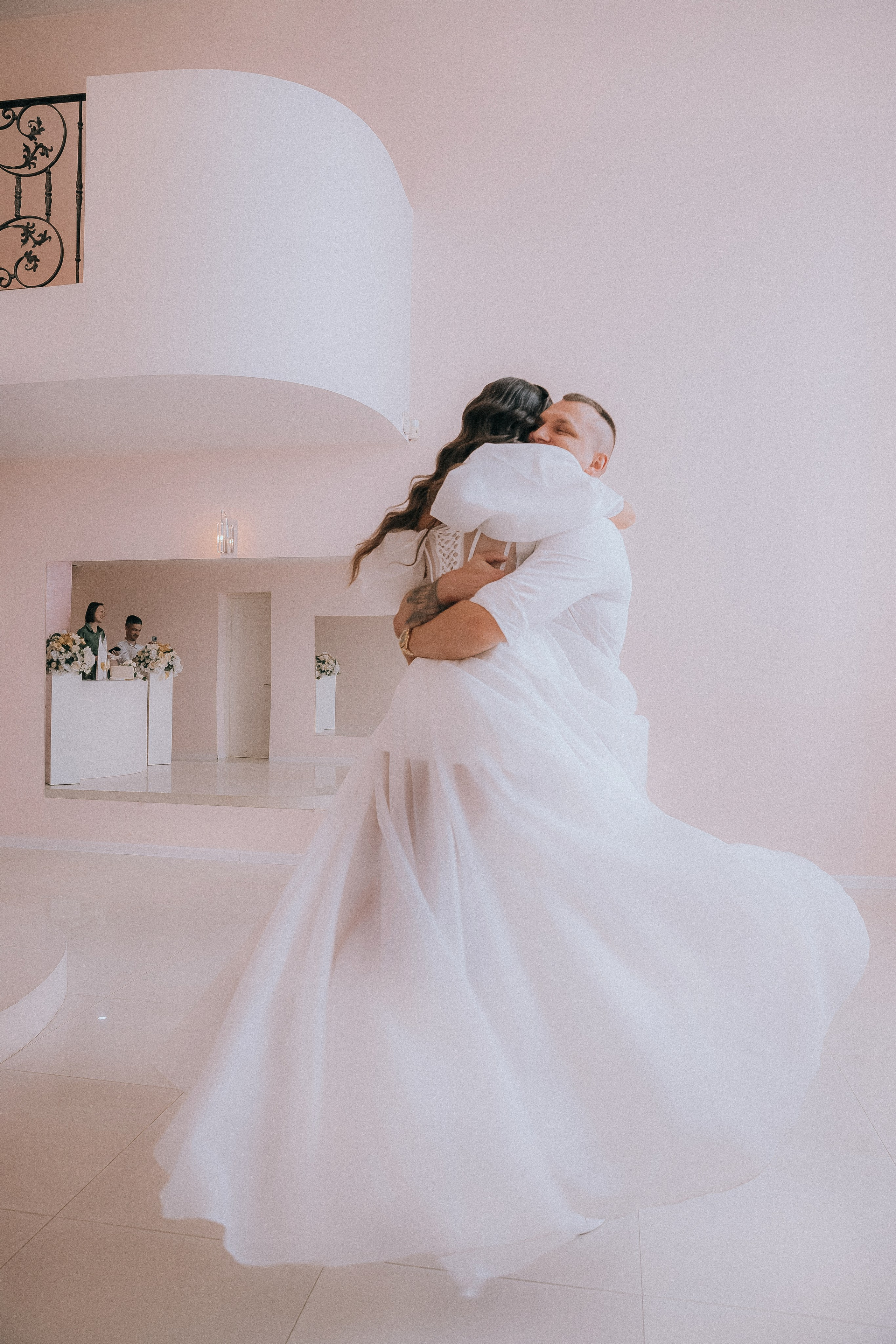 Свадебная фотосессия в ботаническом саду Тбилиси. Свадебный фотограф Грузия Тбилиси