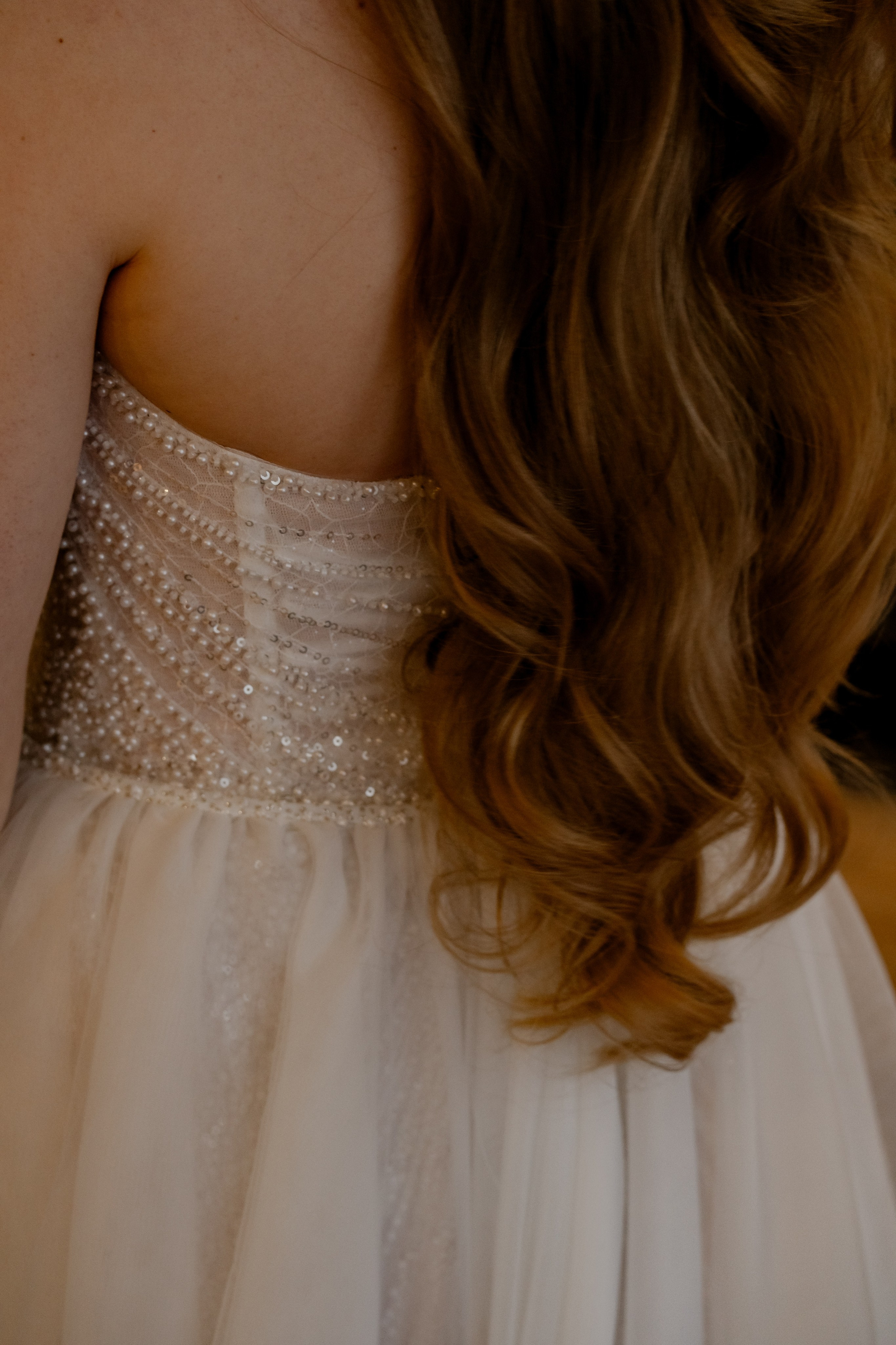 СВАДЕБНАЯ СЬЕМКА СБОРОВ В ОТЕЛЕ И ВЫЕЗД НА ЦЕРЕМОНИЮ (СНЯТО В СИБИРЕ В НИЖНЕВАРТОВСКЕ). Профессиональный фотограф, Санкт-Петербург — Виктория Богомолова