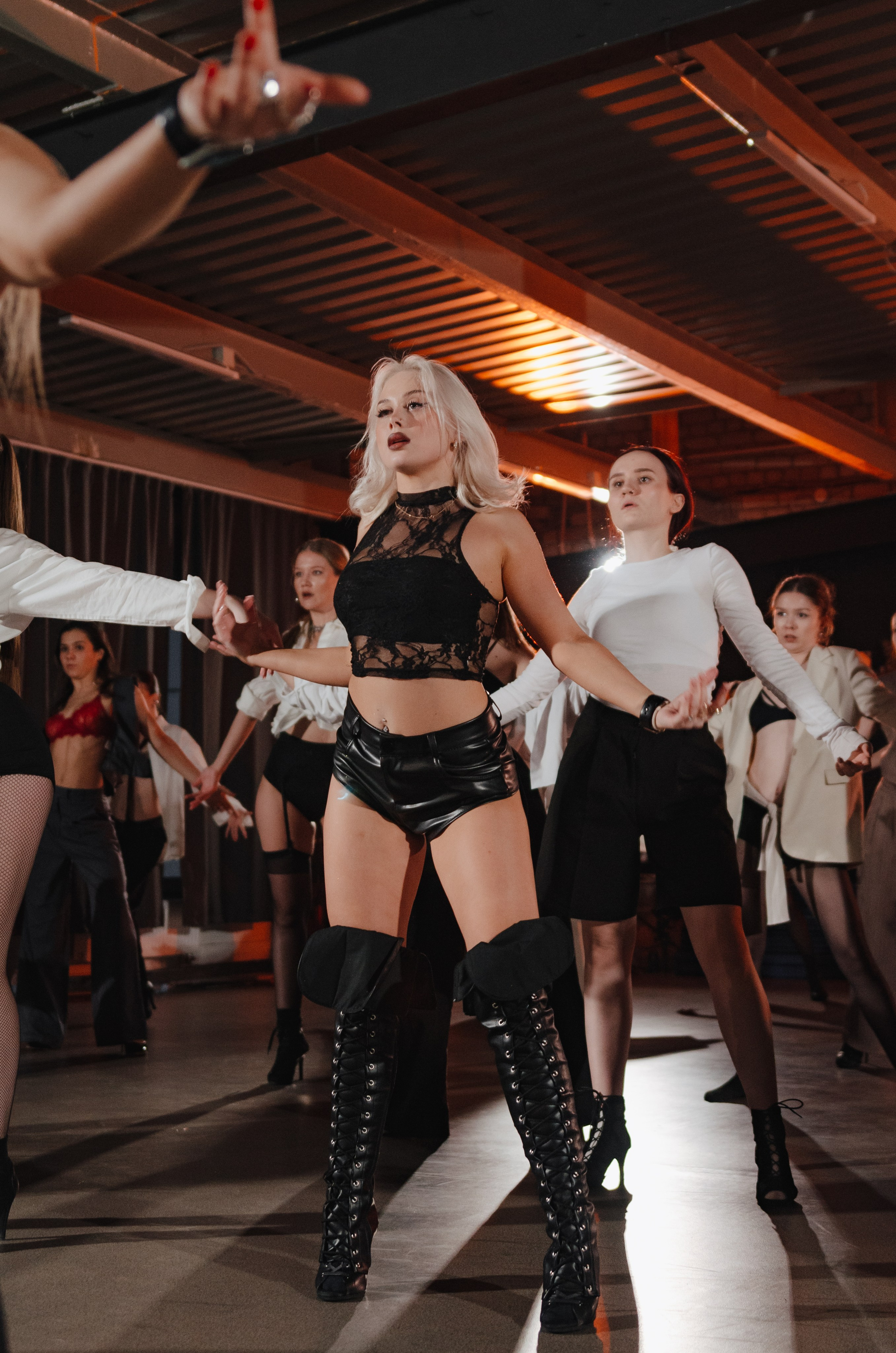 Birthday heels class Екатерины Ингачевой. Денисова Аля — фотограф для парных съемок и индивидуальных историй в Барнауле