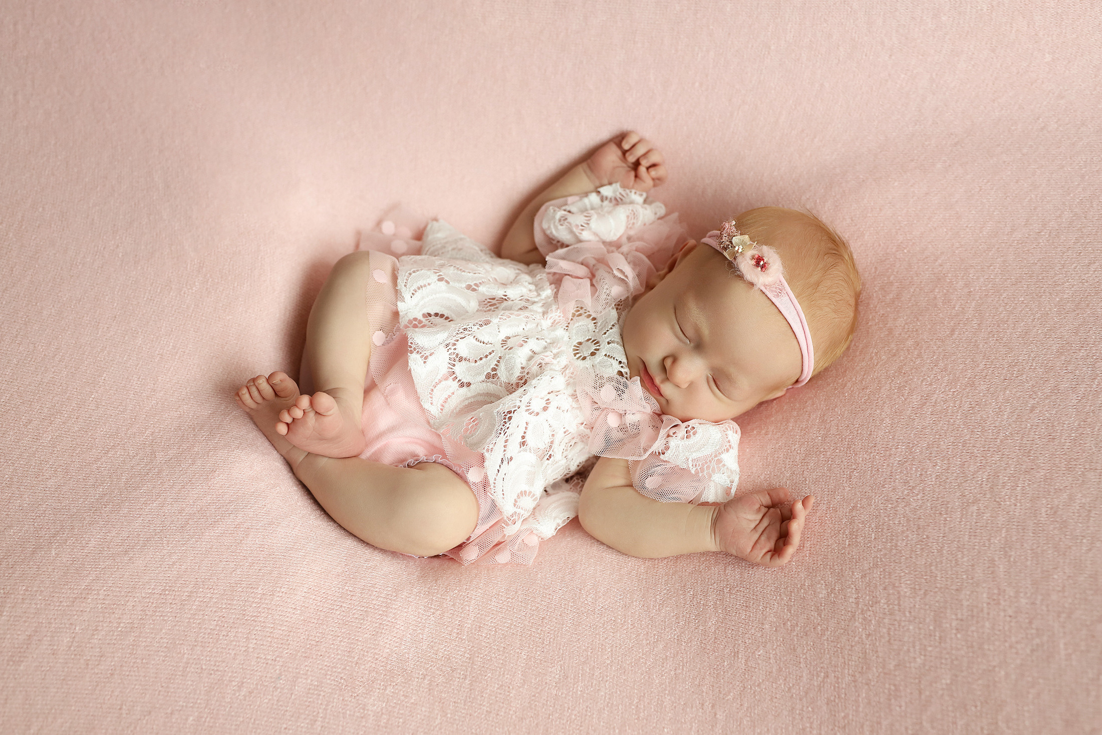 Фотосессия малыша Екатеринбург. Фотосессия новорождённого Екатеринбург. Фотограф newborn Екатеринбург. Фотограф новорожденных Екатеринбург. Фотограф Екатеринбург. Фотосессия Екатеринбург. Фотосессия под ключ Екатеринбург 