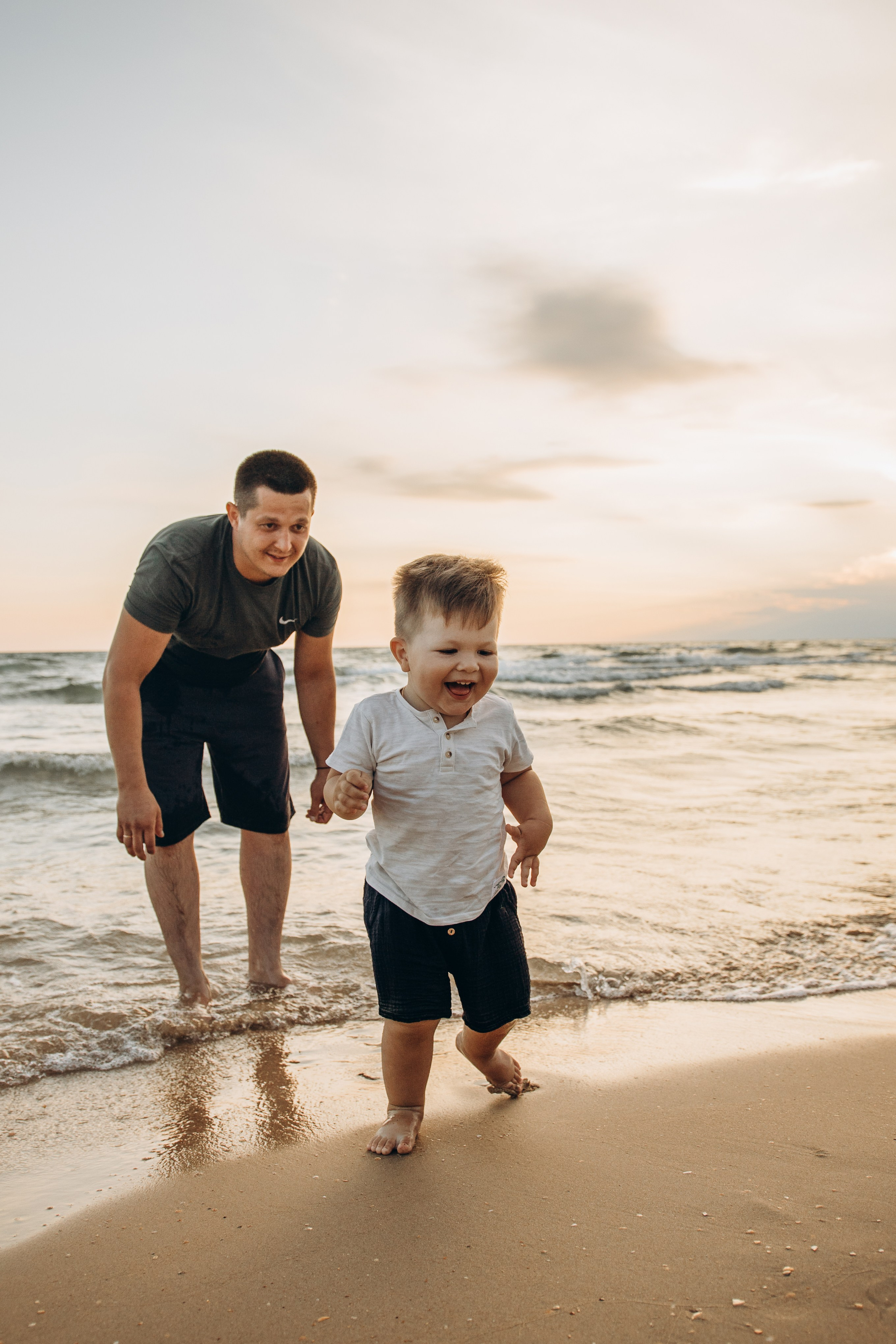 Михаил, Алена и Кирюша — встреча заката с любимыми. Семейный фотограф Новороссийск, Анапа, Геленджик — Юлия Давыдова