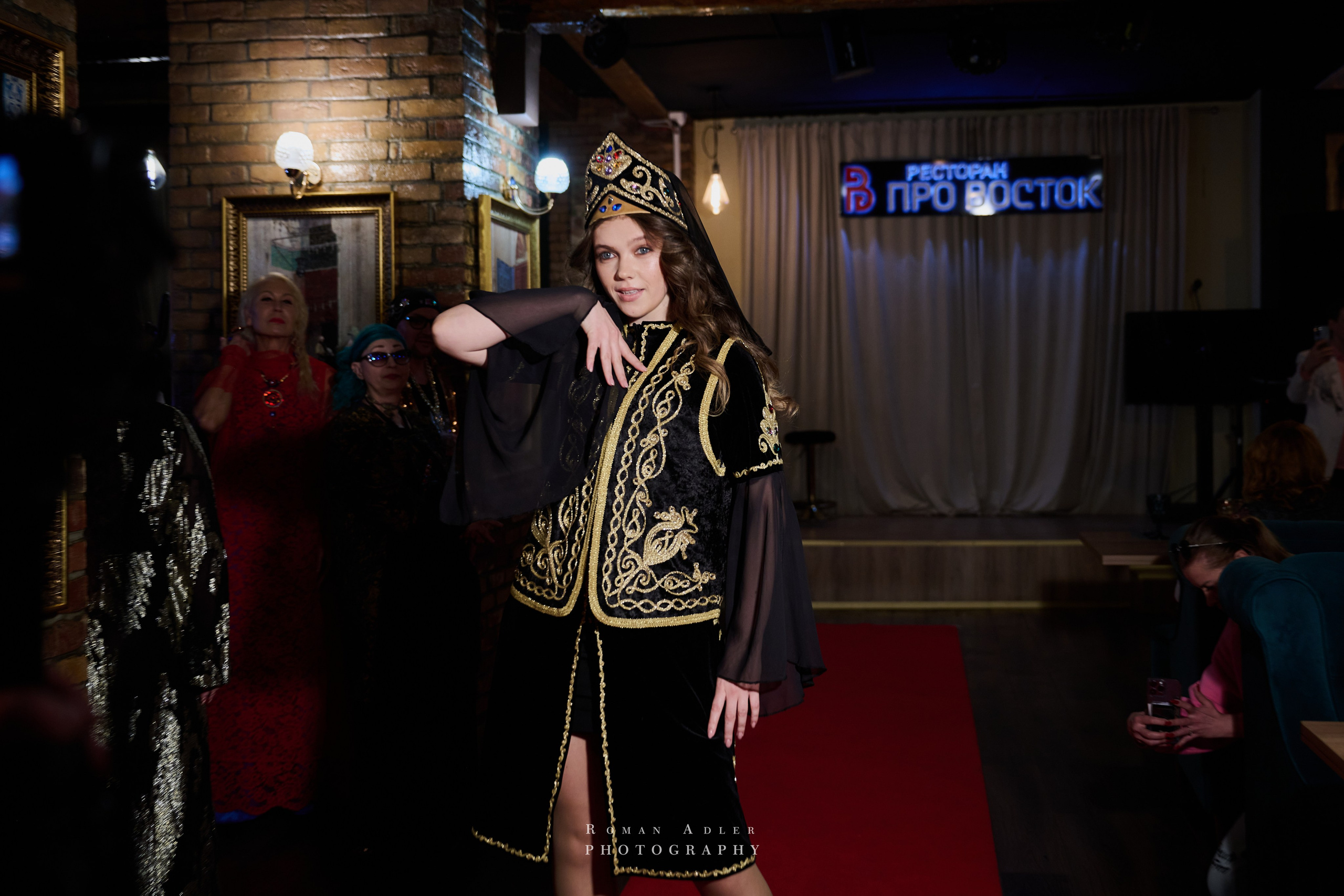 ТОП 50 успешных персон России. Фотограф Роман Адлер