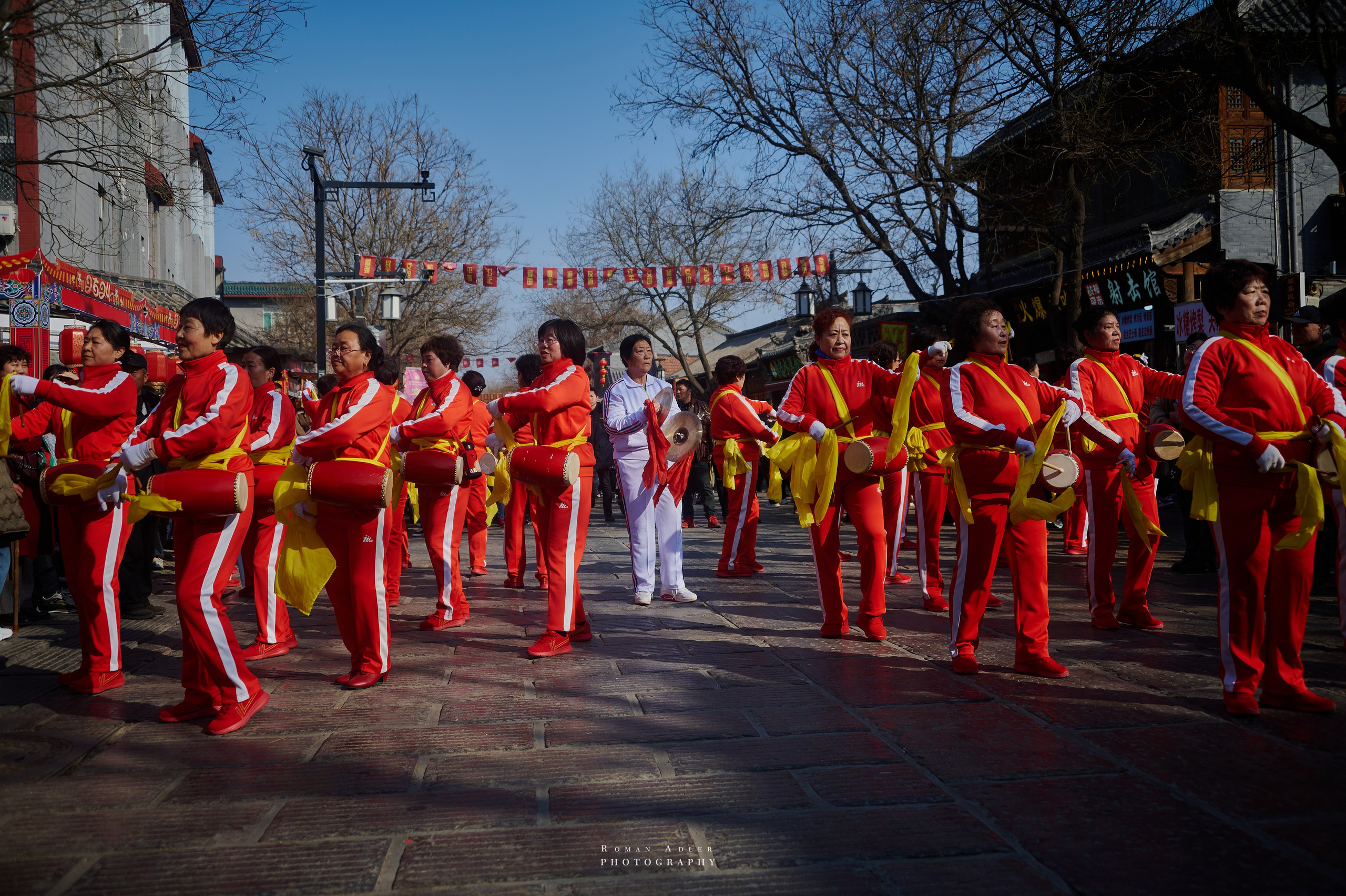 Новогодний парад в Цинчжоу. Китай. Фотограф Роман Адлер