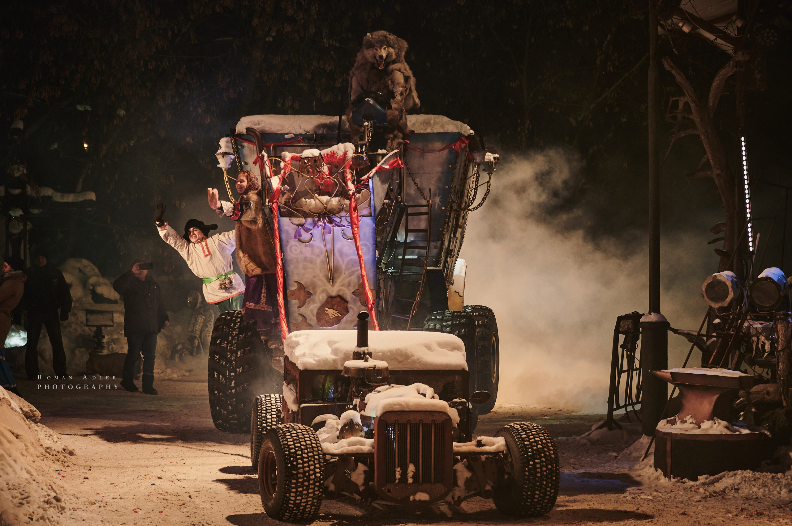 Новогодняя сказка от Ночных волков. Фотограф Роман Адлер