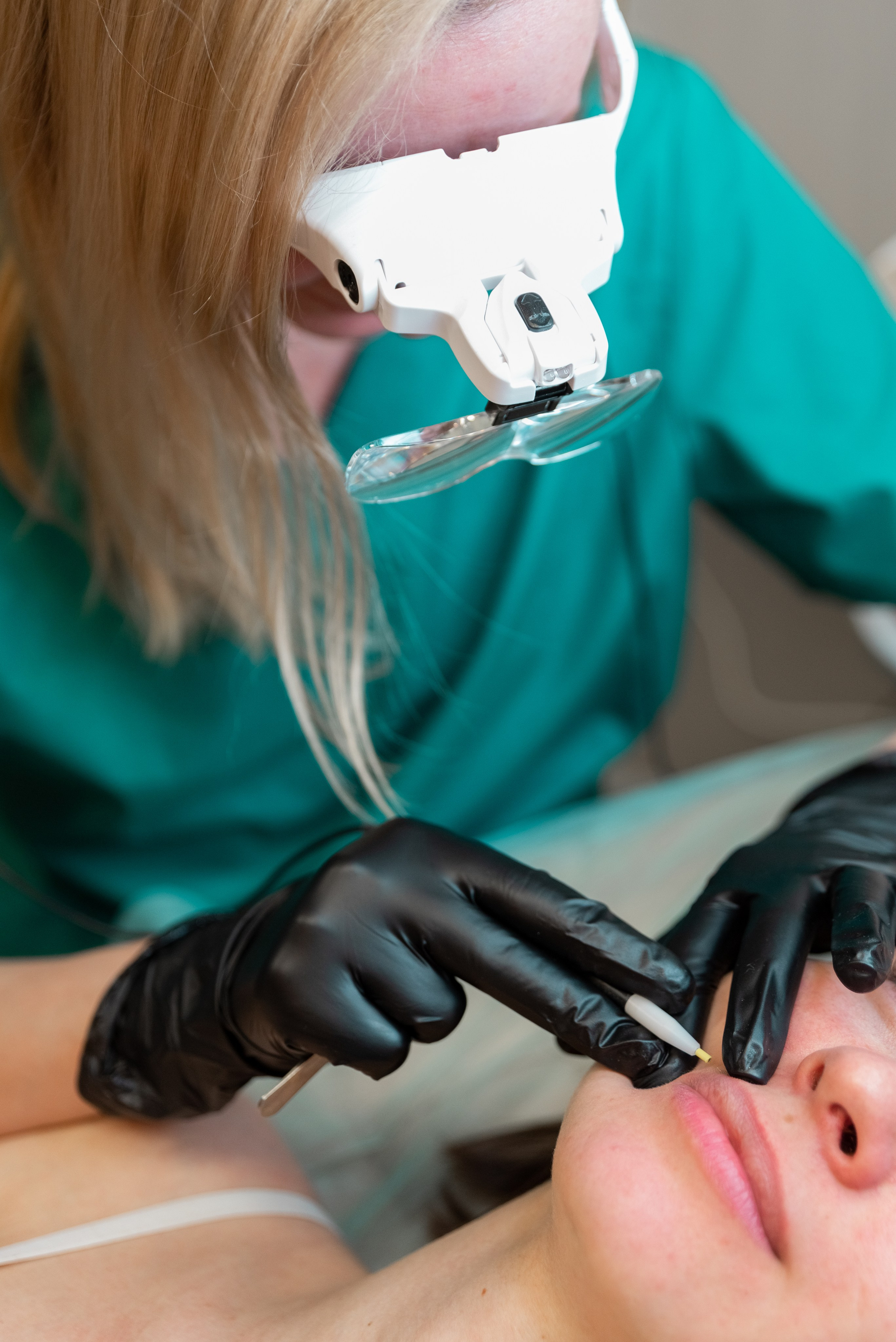 Светлана Дремлюга, мастер электроэпиляции. Фотограф Алеся Груздо Волгоград