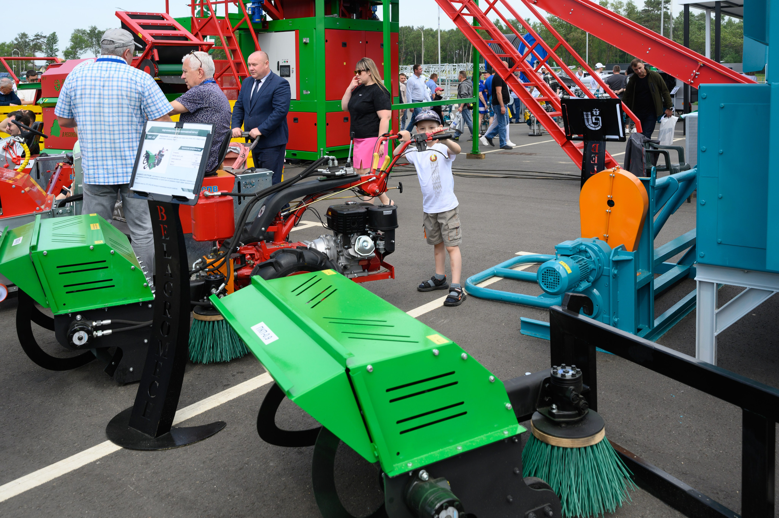 Агровыставка. Фотоуслуги, услуги фотографа, фотографирование важных событий