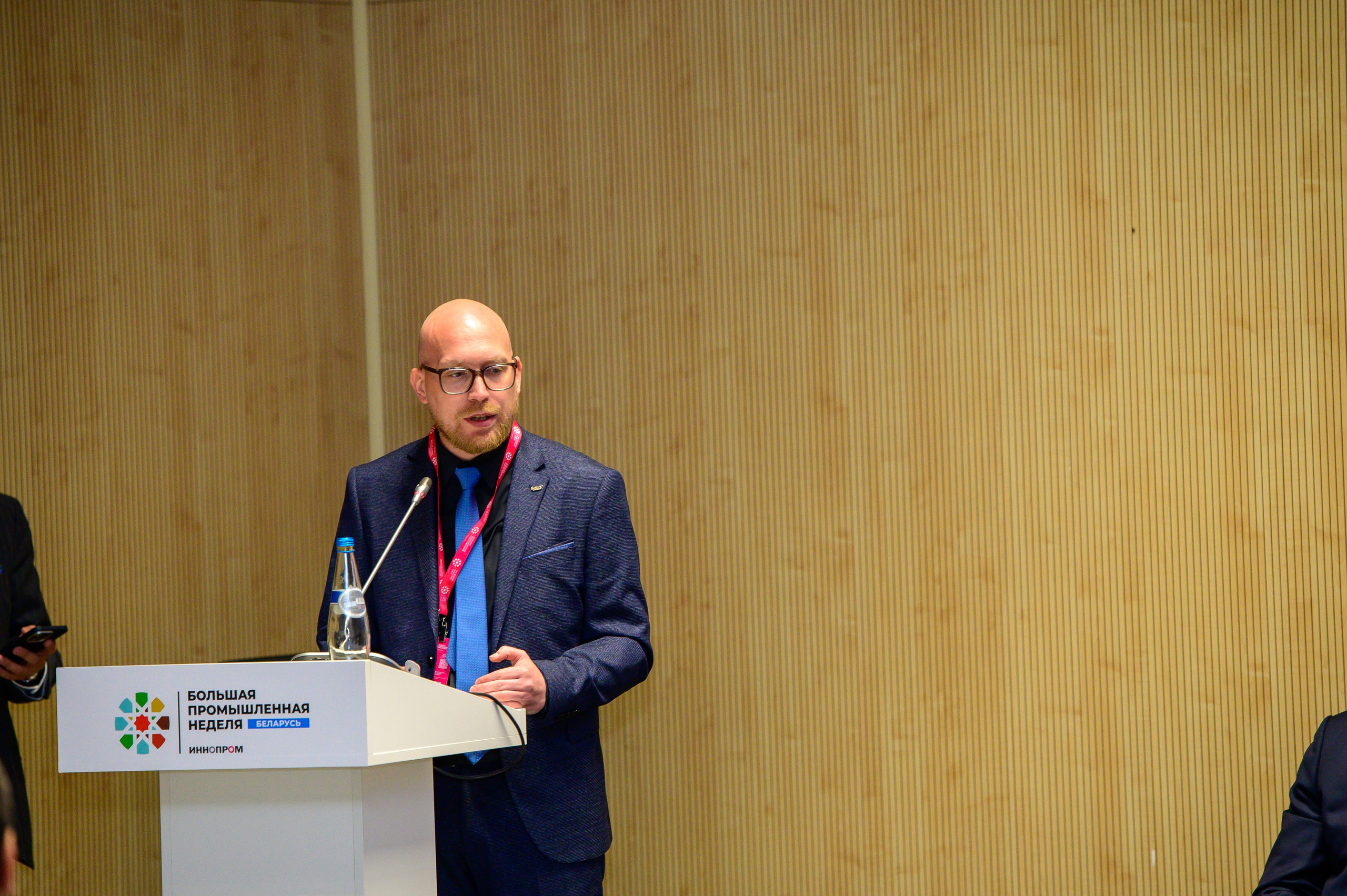 BigindustrialweekBelarus. Фотоуслуги, услуги фотографа, фотографирование важных событий