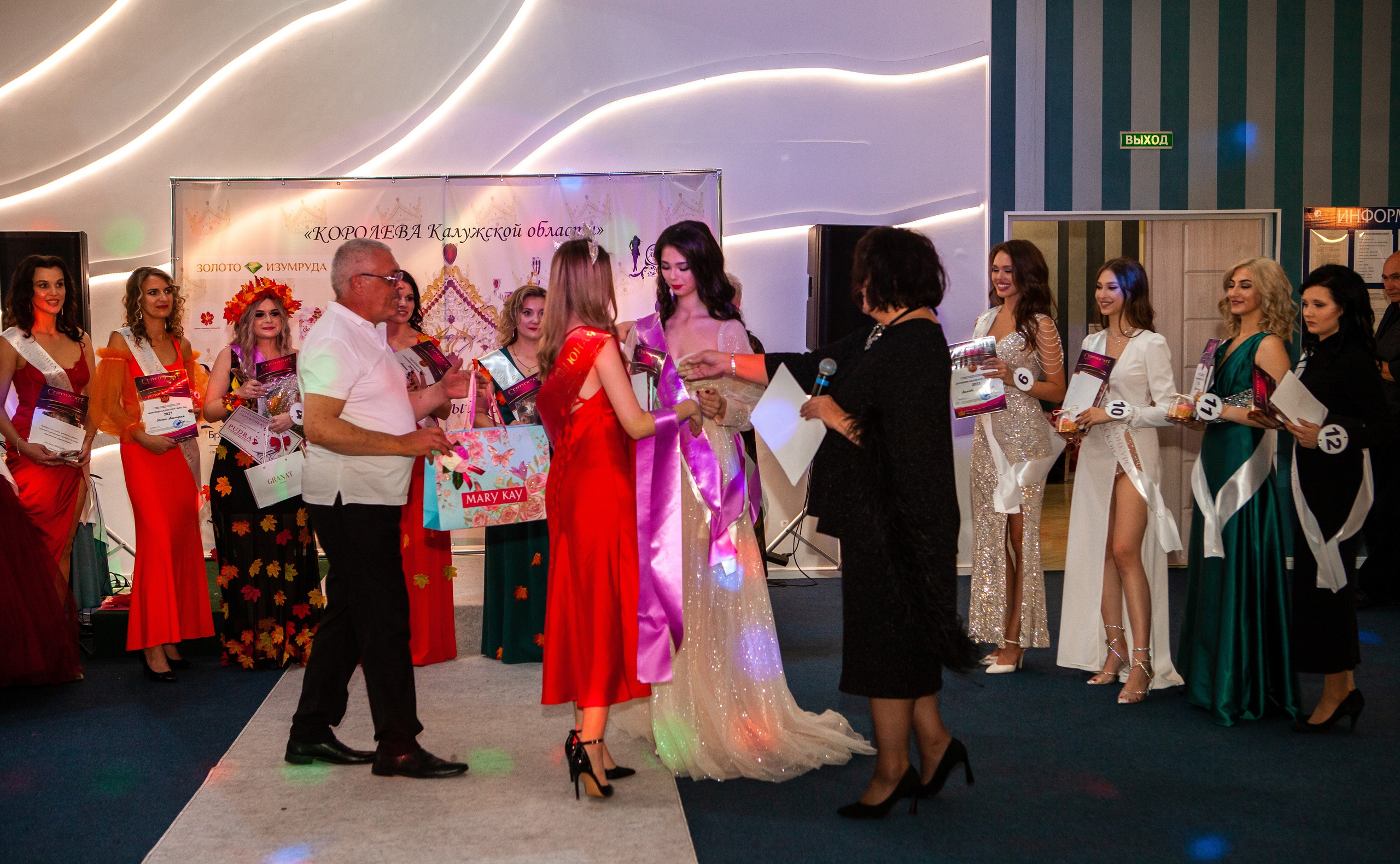 Королева Калужской области. Репортажный, семейный, свадебный, портретный фотограф