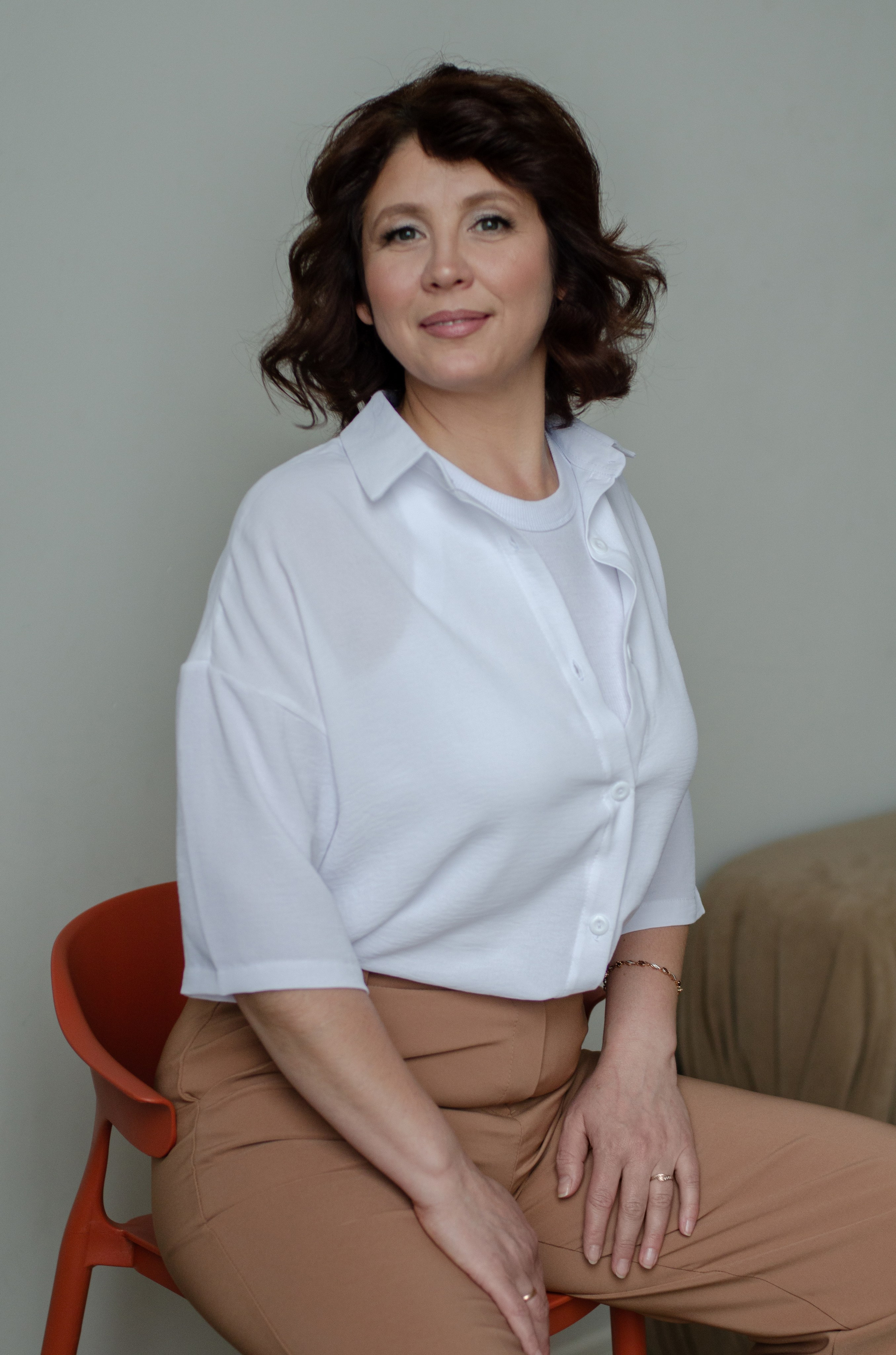 Алёна, съёмка в студии. Фотограф Челябинск Ирина Ермоленко