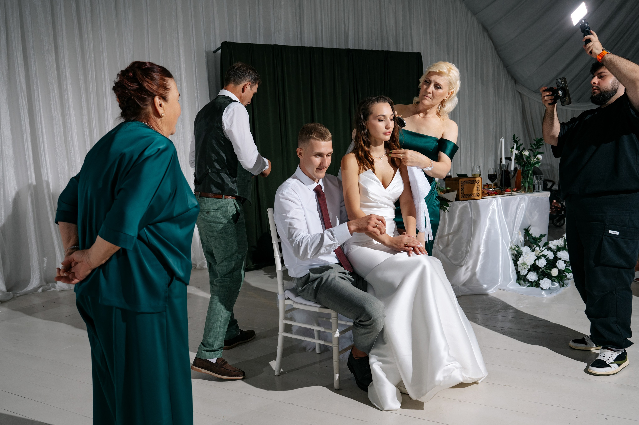 Свадьба в Гребнево в Трубецком. Свадебный и семейный фотограф Виктория Носачёва. Щелково, Москва и МО