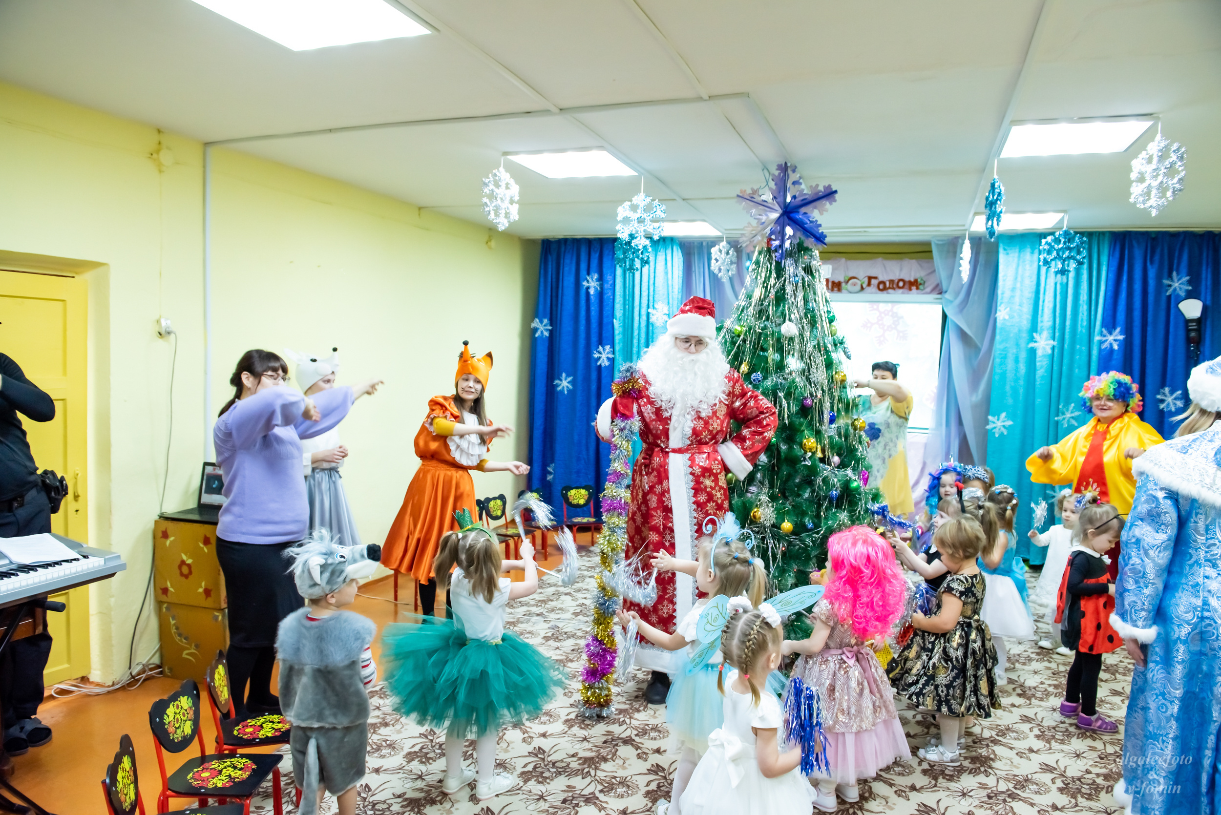 Утренник в саду. Ольга Ли свадебный семейный фотограф Иркутск