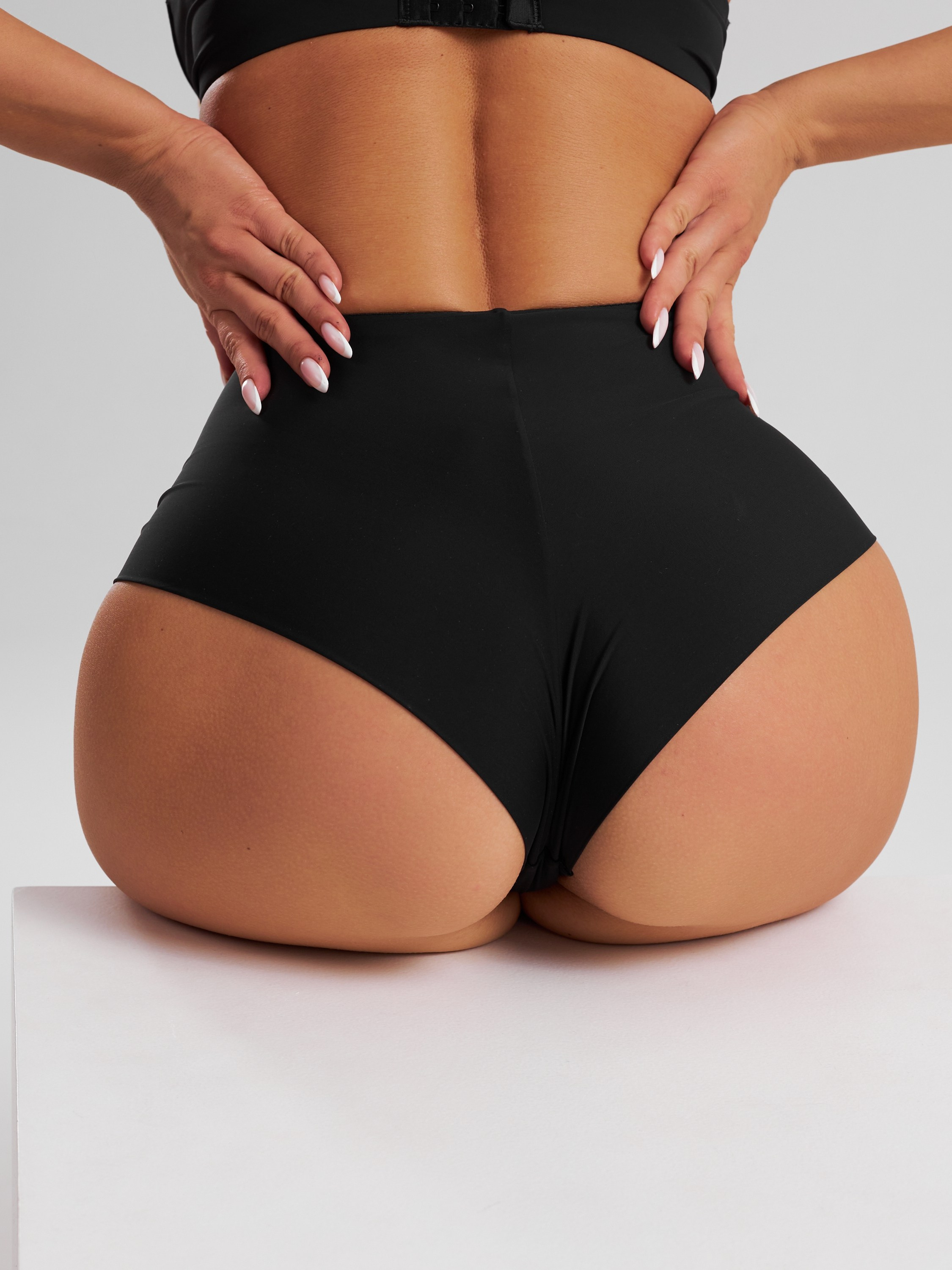 Фотосъемка нижнего белья Екатеринбург Wildberries ВБ Ozon Озон фотосессия белья женское белье Екб заказать цена фотосъемка товара WB карточк. Фотограф Екатеринбург Анастасия Жерновская | Маркетплейсы и нейрофото