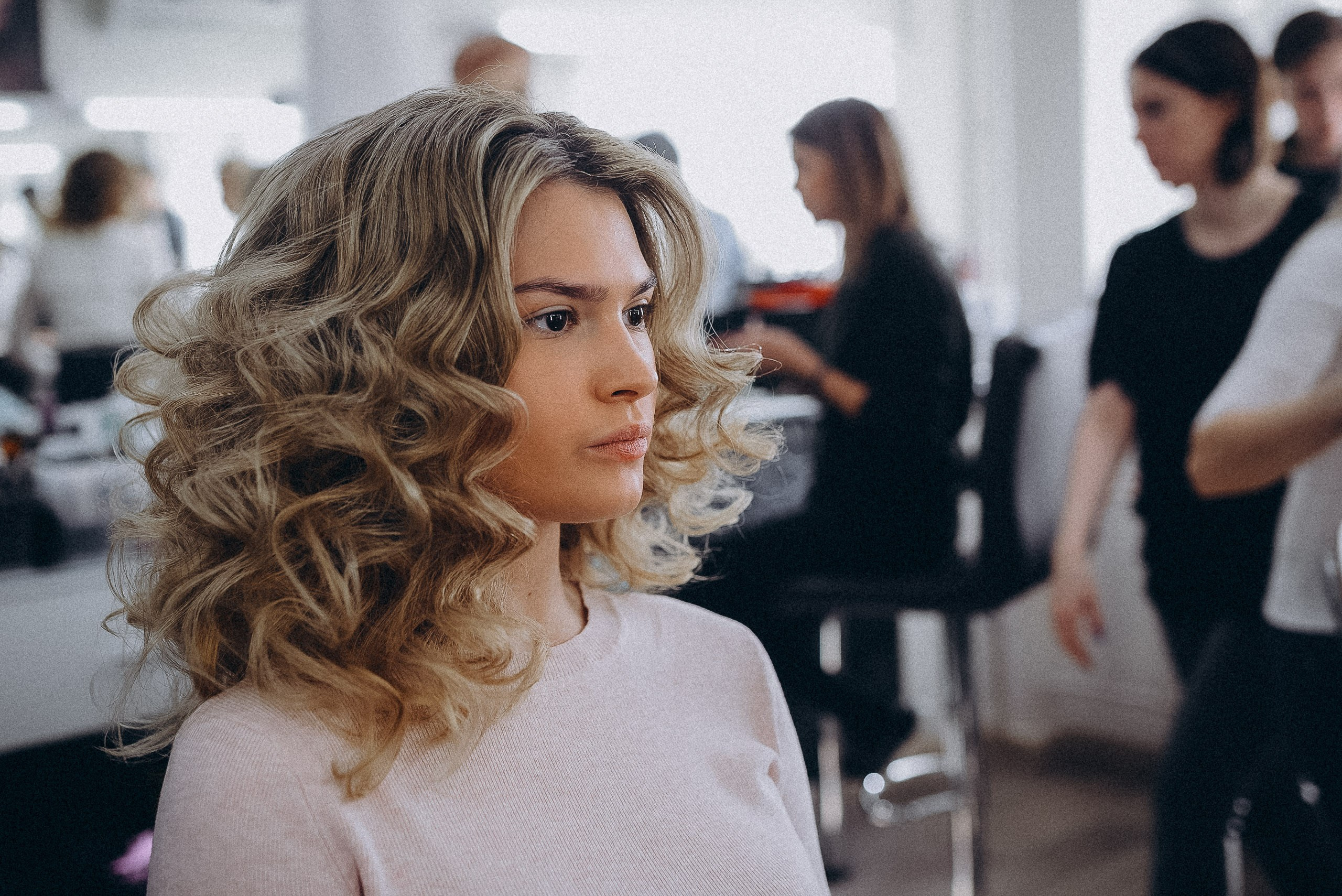 Портрет финалистки с готовым образом: макияж и прическа для сцены, фотограф Василий Дан.