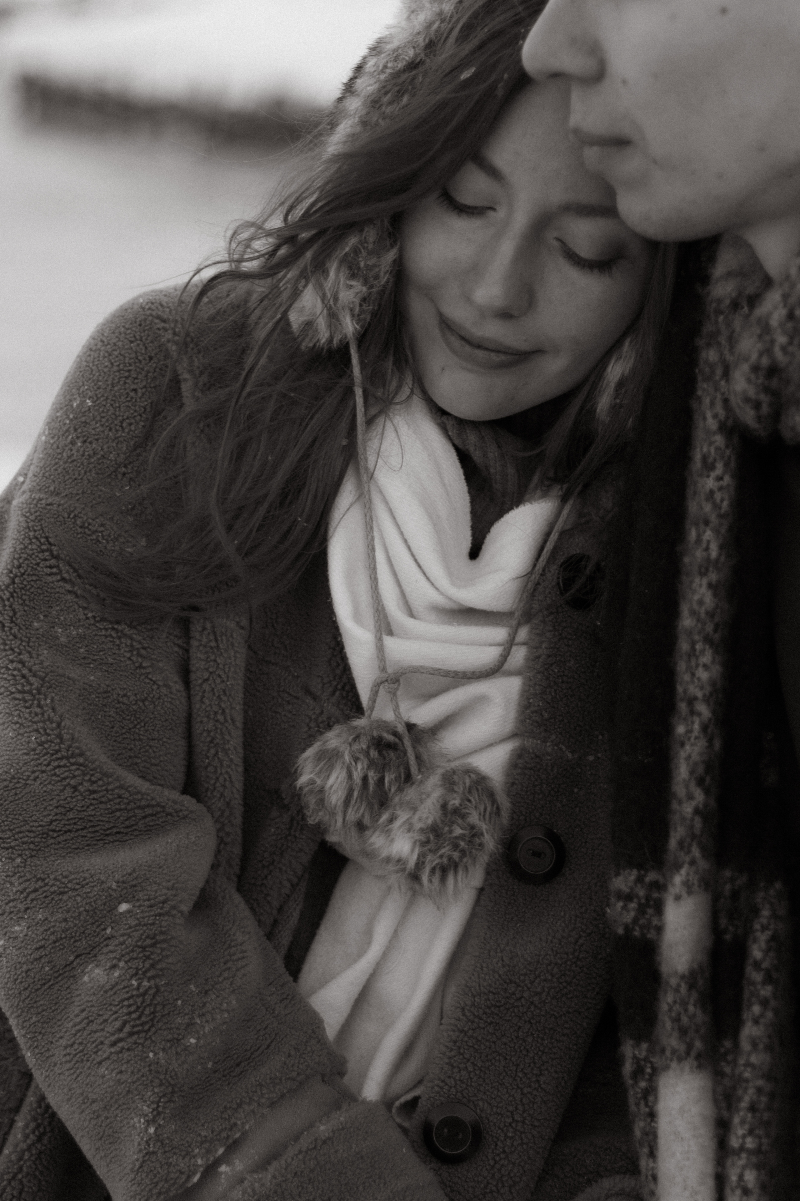 Фотосессия lovestory в снежном лесу в Калининграде. Портретный фотограф в Калининграде Рита Холодова