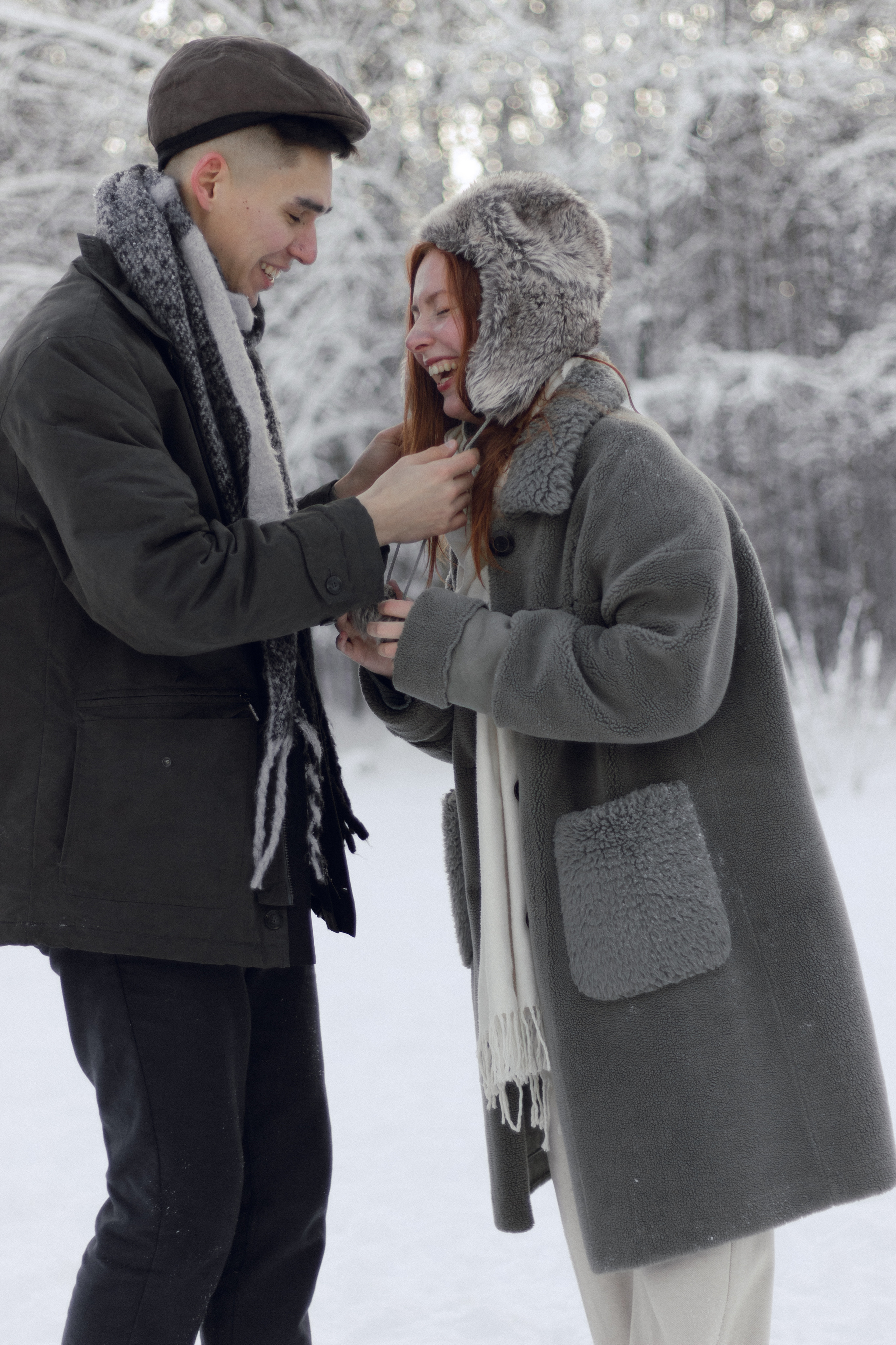 Фотосессия lovestory в снежном лесу в Калининграде. Портретный фотограф в Калининграде Рита Холодова