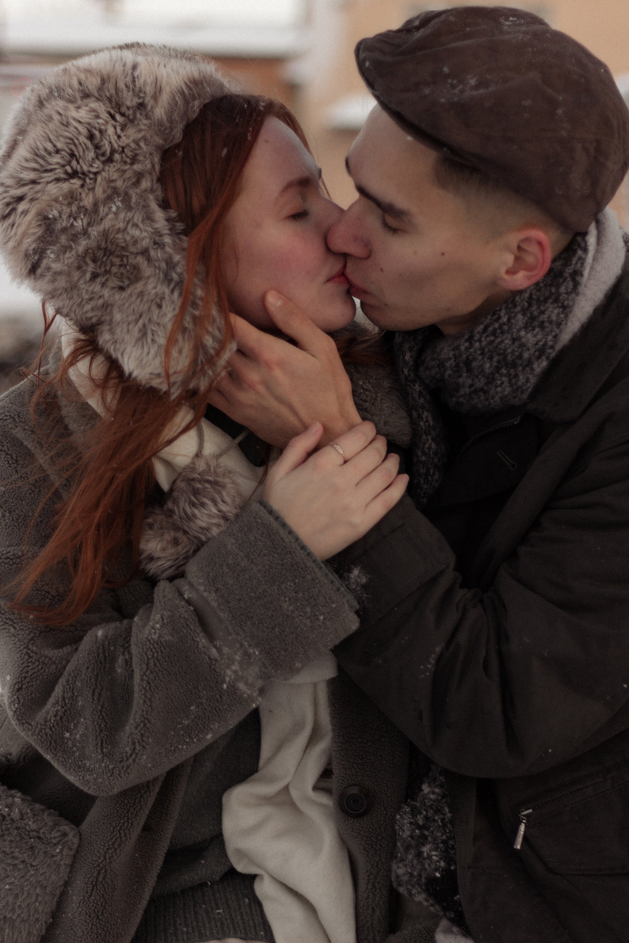 Фотосессия lovestory в снежном лесу в Калининграде. Портретный фотограф в Калининграде Рита Холодова