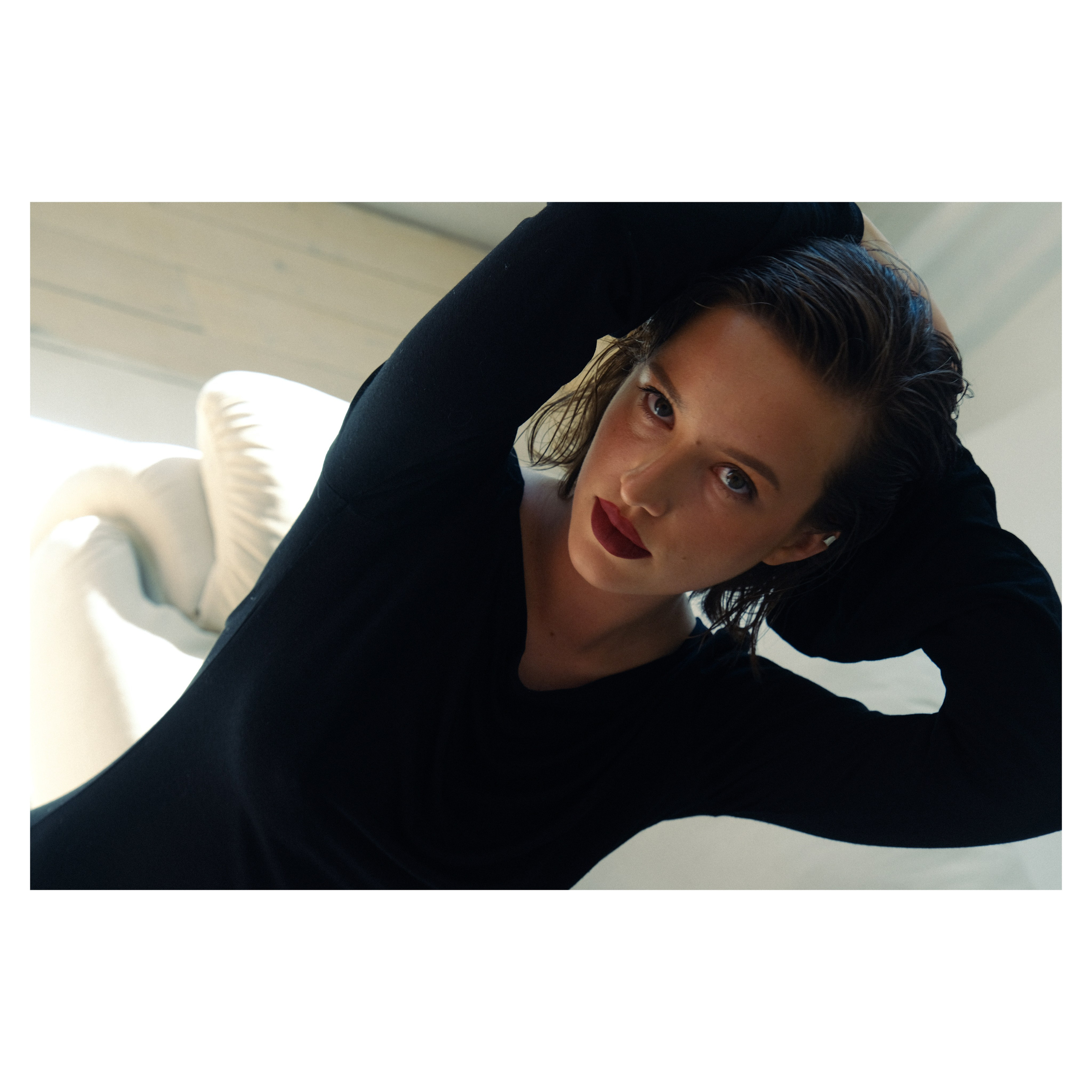 Female portrait. AI — artist | Documentary Photographer St. Petersburg, Milan