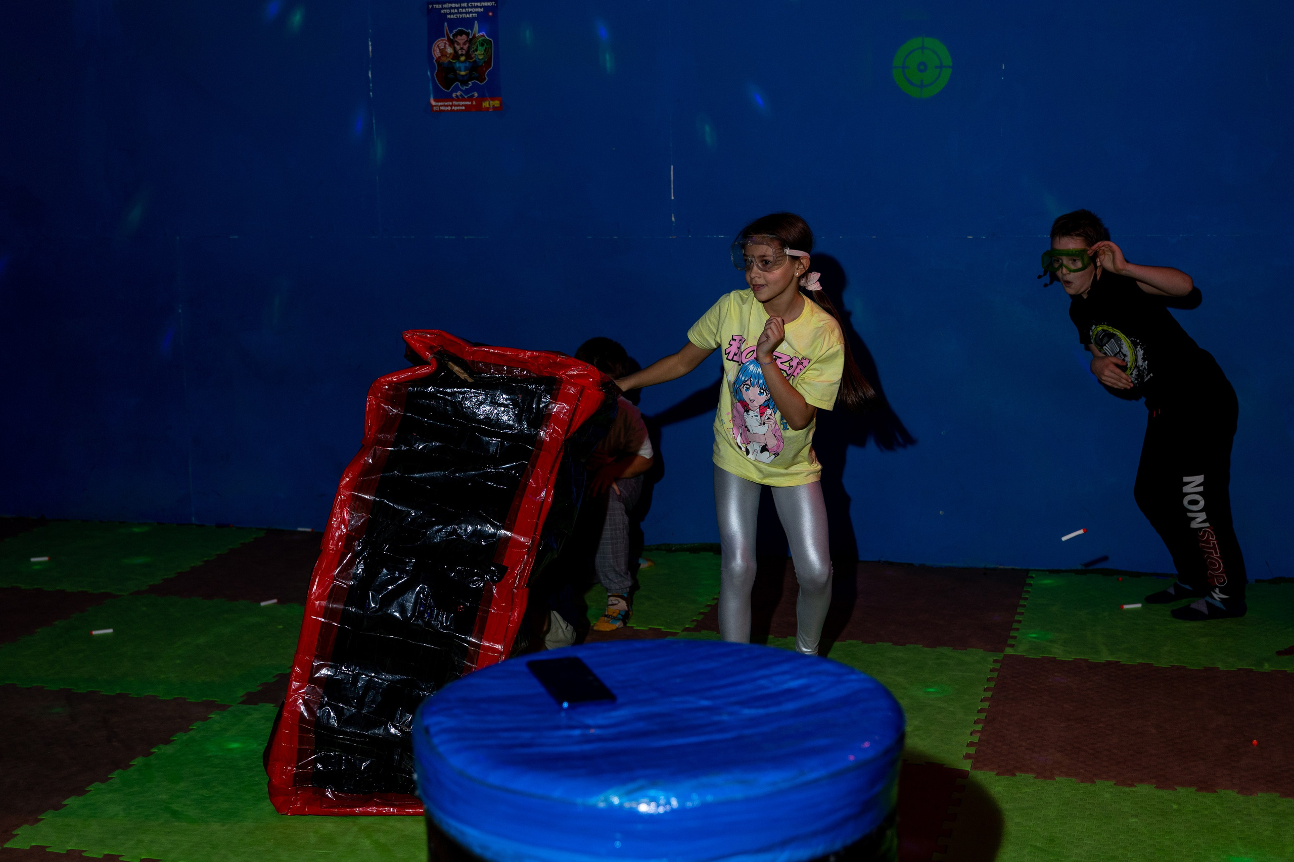 День рождение Александра в Нерф Арене. Выпускные альбомы во Владивостоке