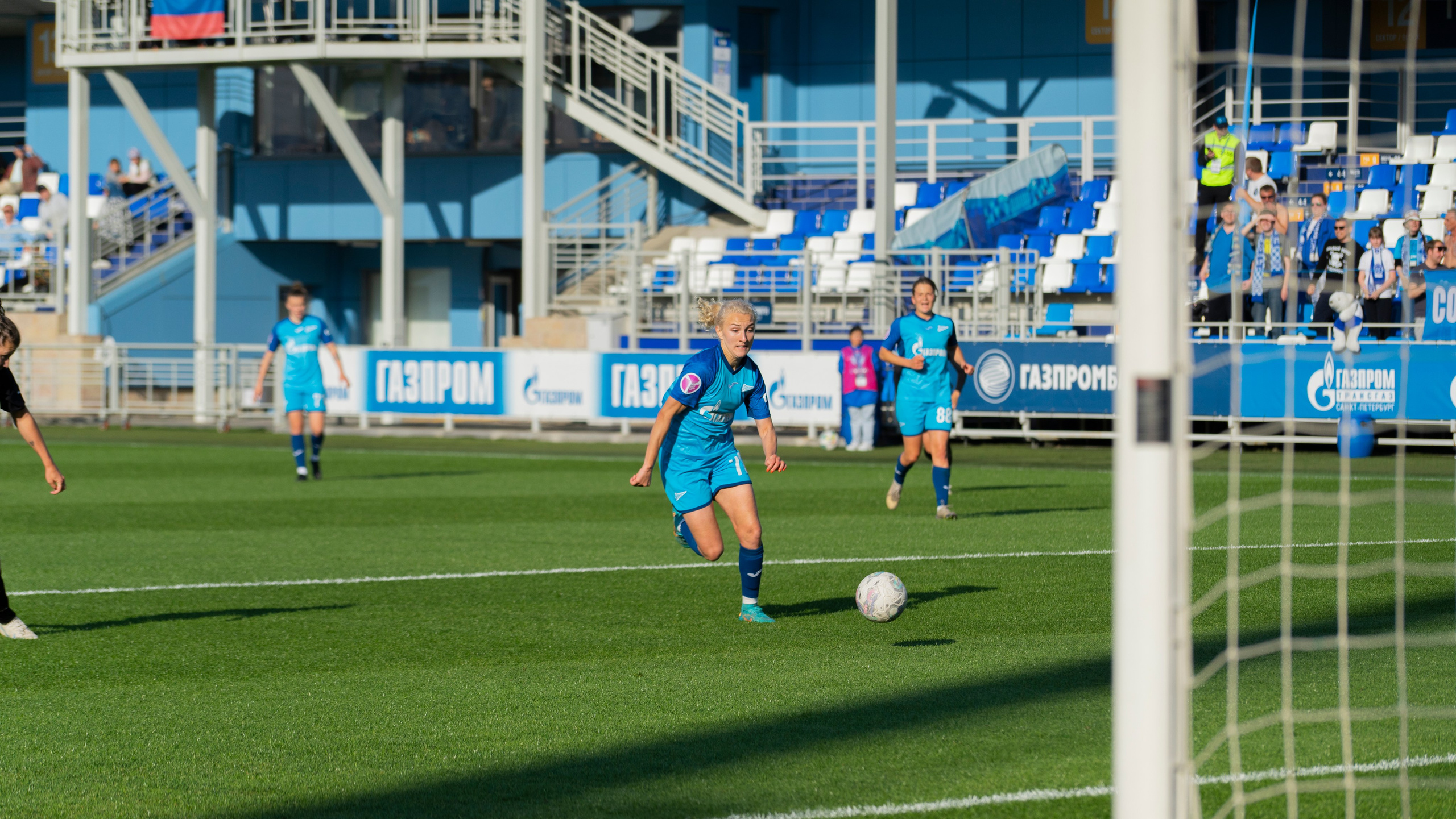 Зенит. Фотограф Рома М