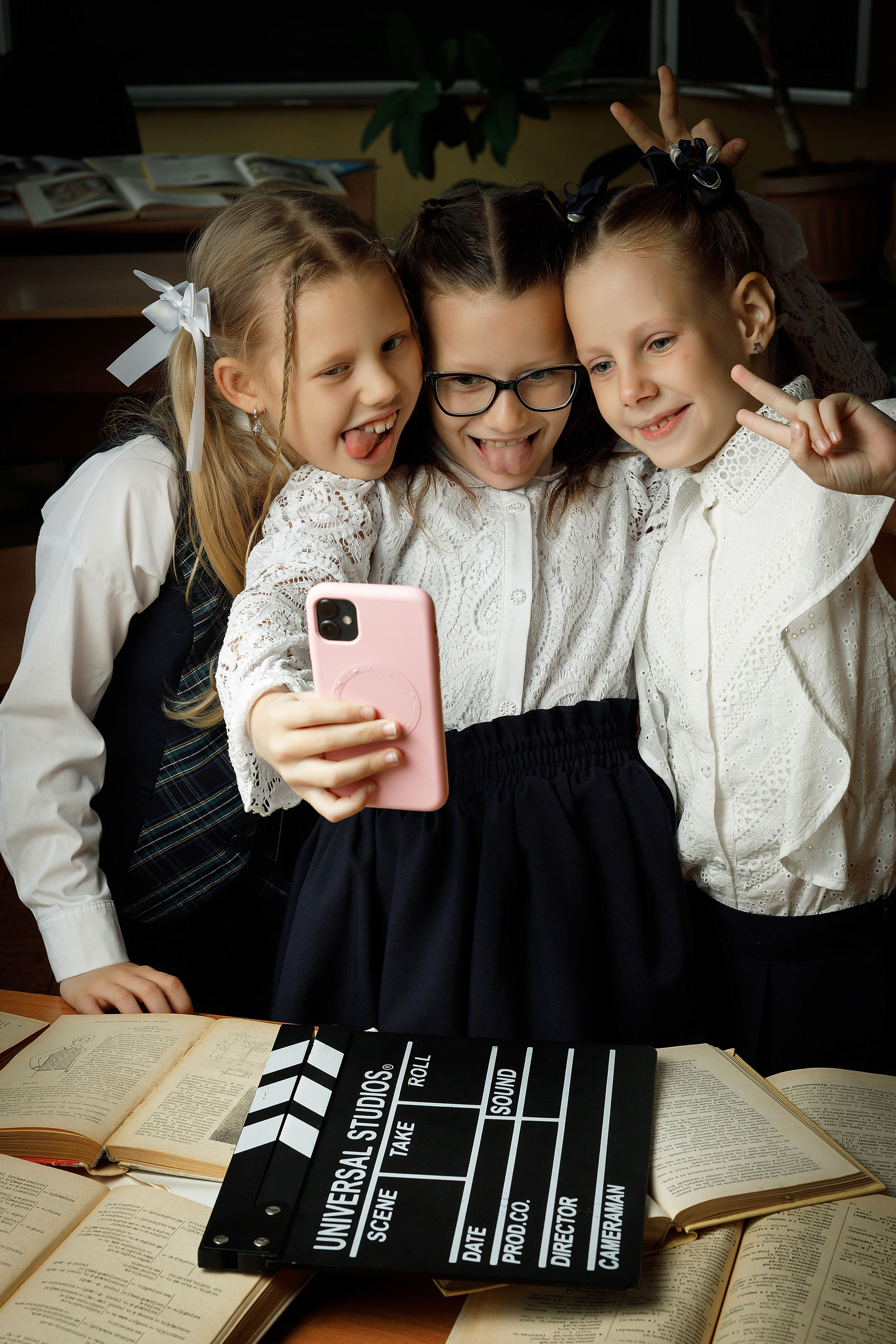 Фотосессия для 2-го класса шк 58. Photoalbum-vl.ru