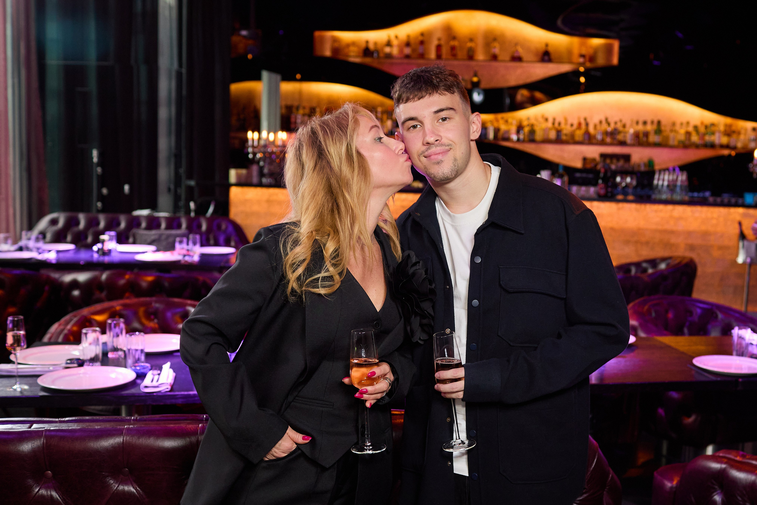 Юбилей в City Voice & Six Floor. Александр Осин — корпоративный и семейный фотограф в Москве