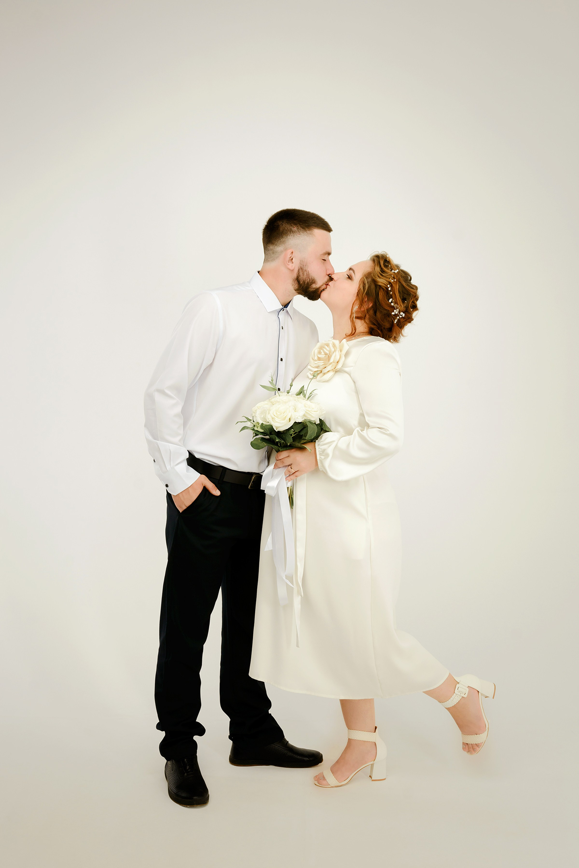 Свадебные фотосессии в фотостудии Тольятти. Фотограф Оксана Сафонова г. Тольятти