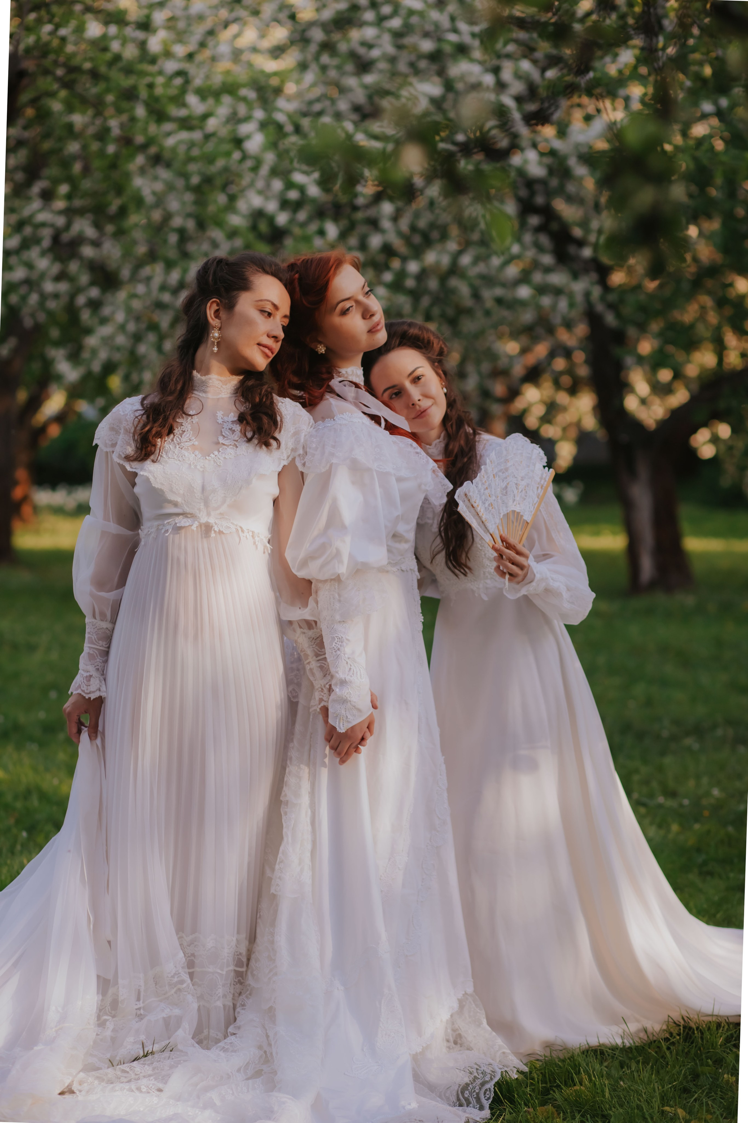 Яблоневый сад. Художественная винтажная фотография