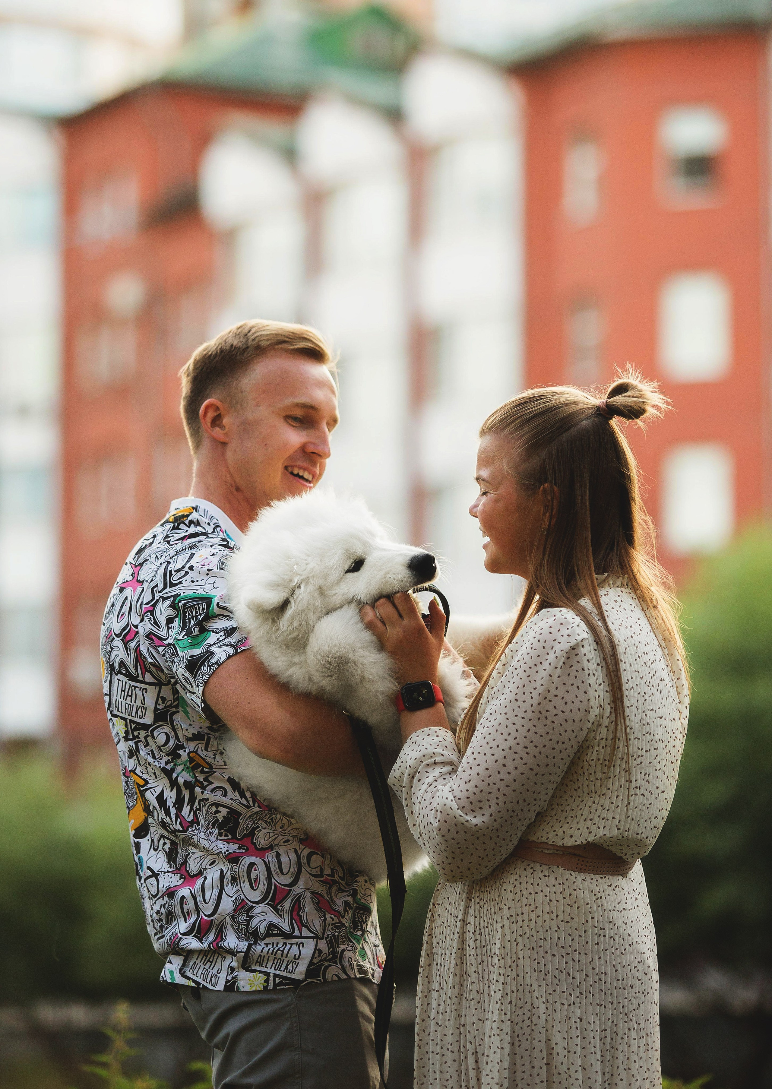 Анастасия, Евгений и самоед Ройс. Https://moshkovaphoto.ru/