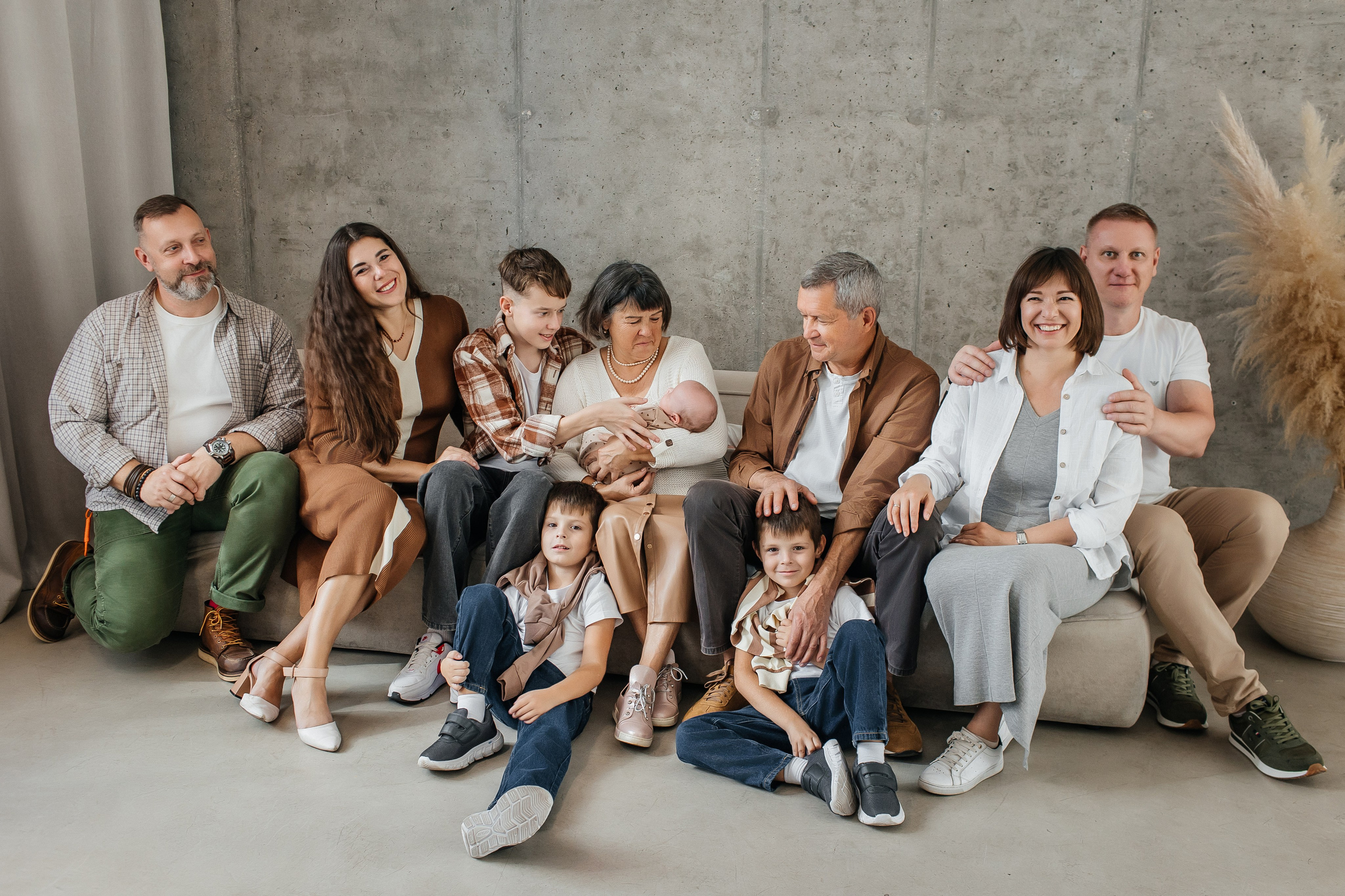 Большая и дружная семья, 3 поколения. Семейный фотограф в Москве Наталья Чуб, заказать Фотокнигу