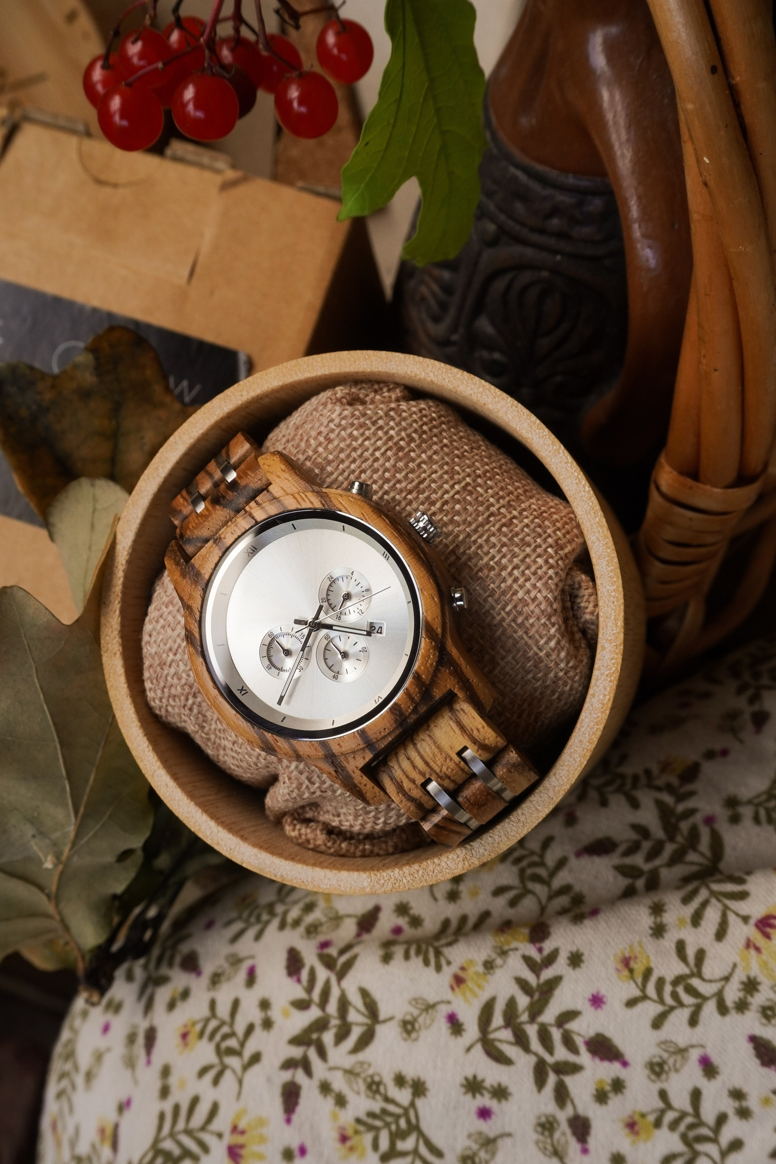 Часы. Кузнецова Мария — профессиональный фотограф в Санкт-Петербурге | Предметная фотосъёмка, модельные тесты, актёрское портфолио, концерты