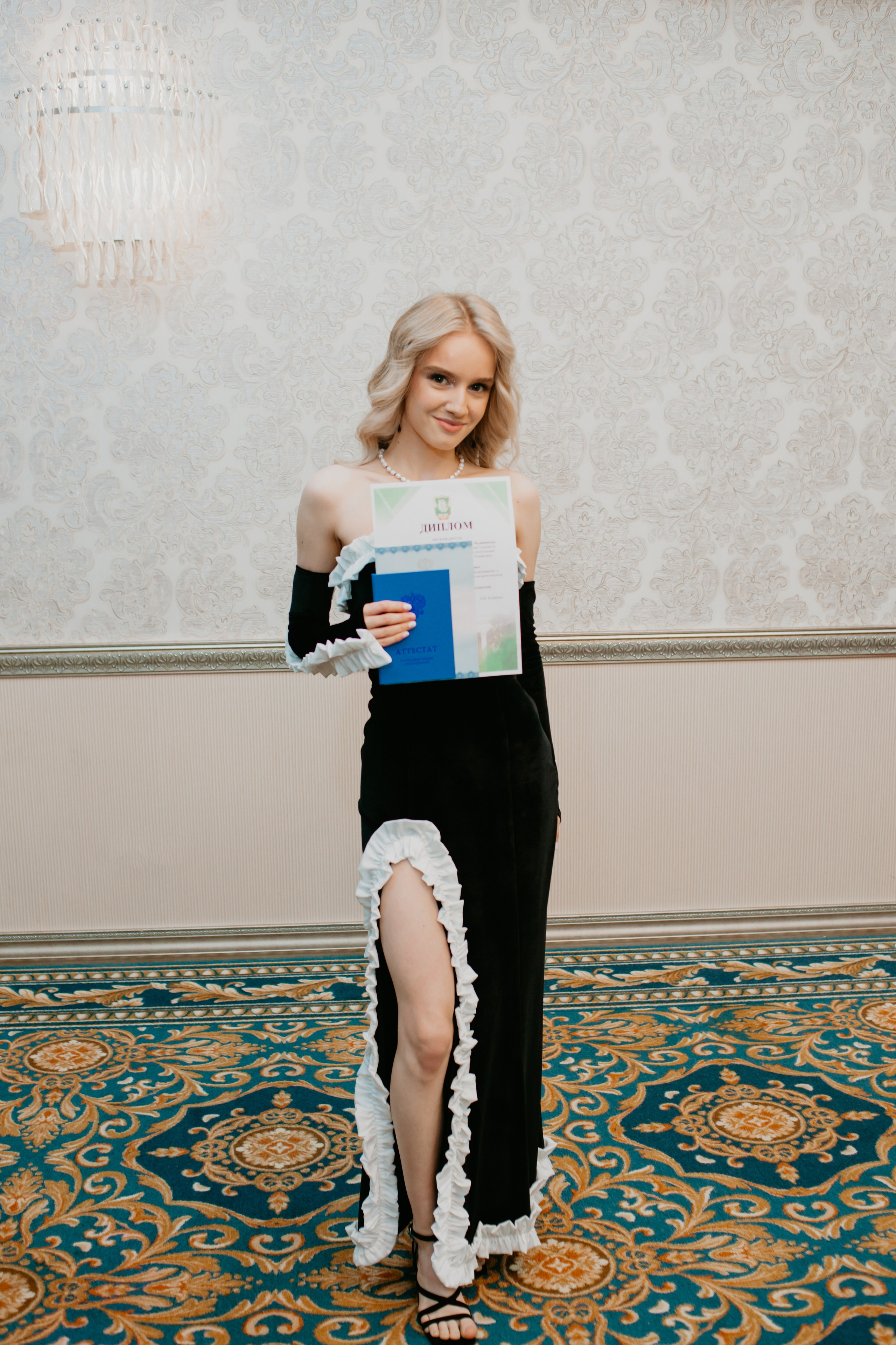 Выпускной. 11 лицей. Фотограф в Челябинске Ополихина Анна