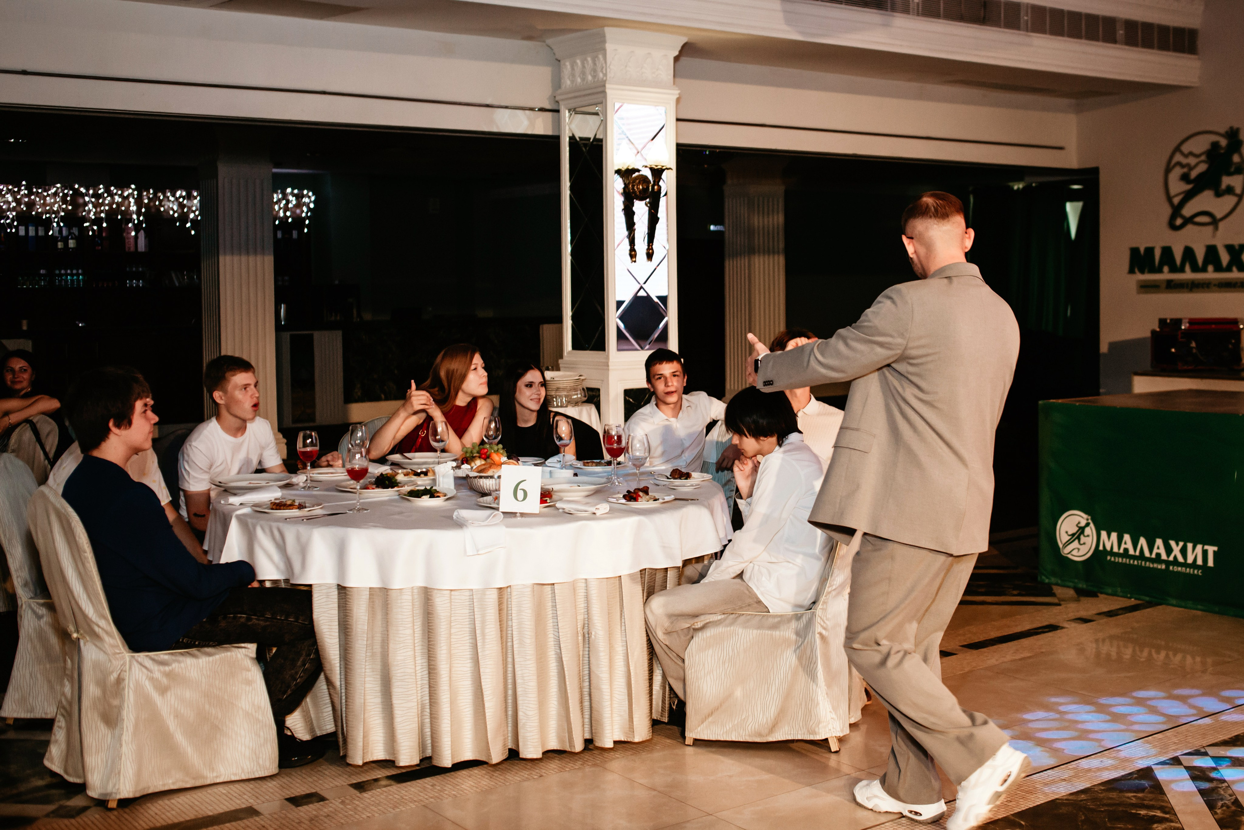 Выпускной 2025 (9класс) 124 школа. Фотограф в Челябинске Ополихина Анна