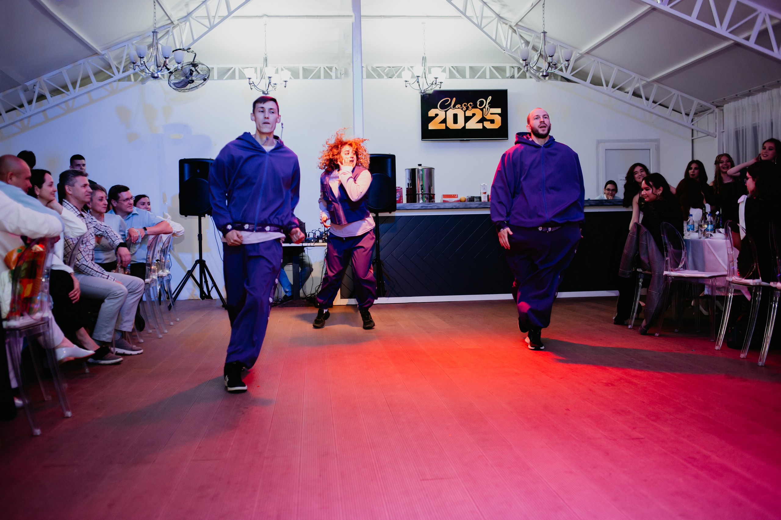 Выпускной 2025 (41 школа) 11 класс. Фотограф в Челябинске Ополихина Анна