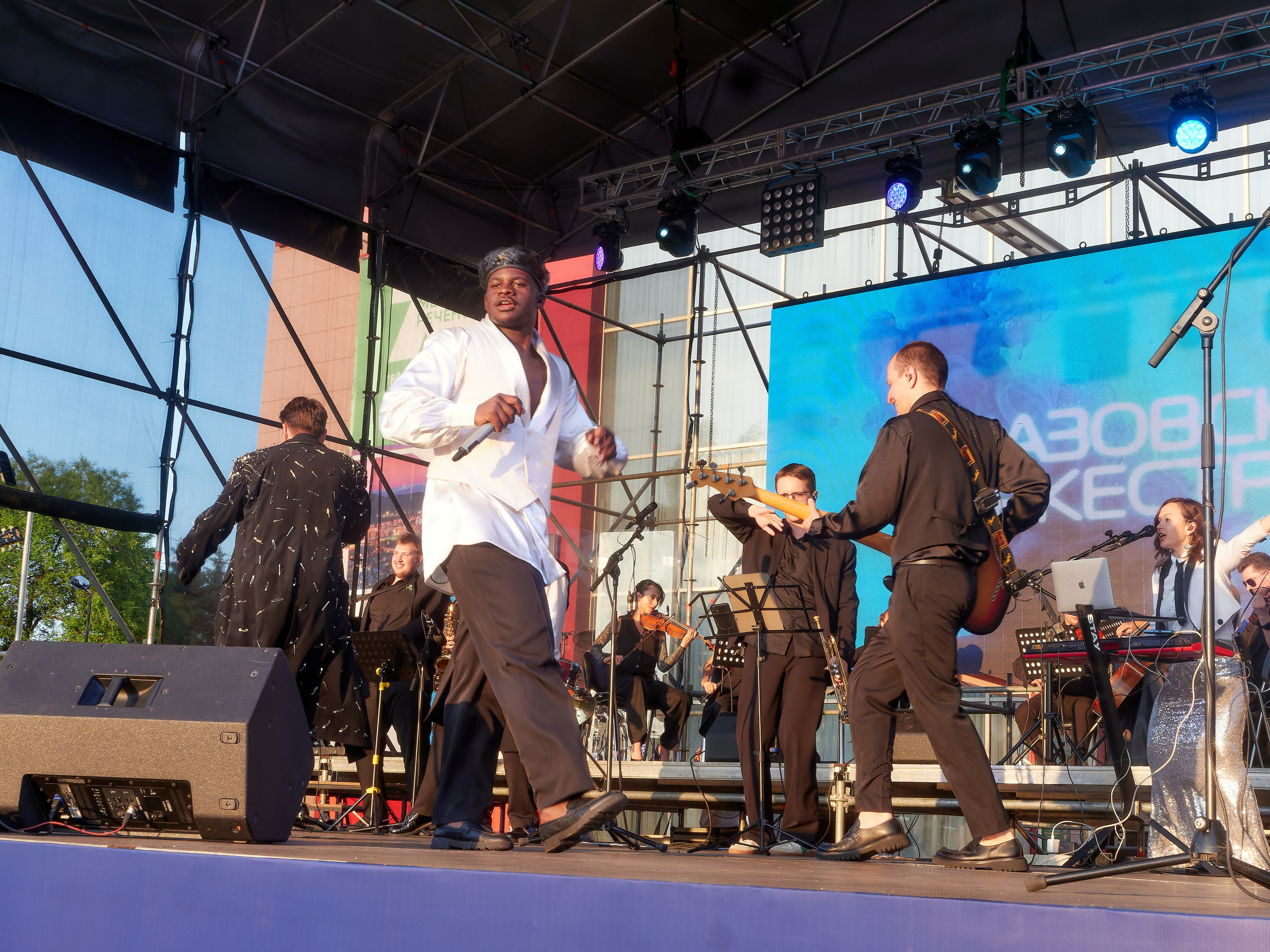 День города Айвазовский Оркестра и шоу барабанщиков. Семейный и детский фотограф в Междуреченск Олег Бамбульский