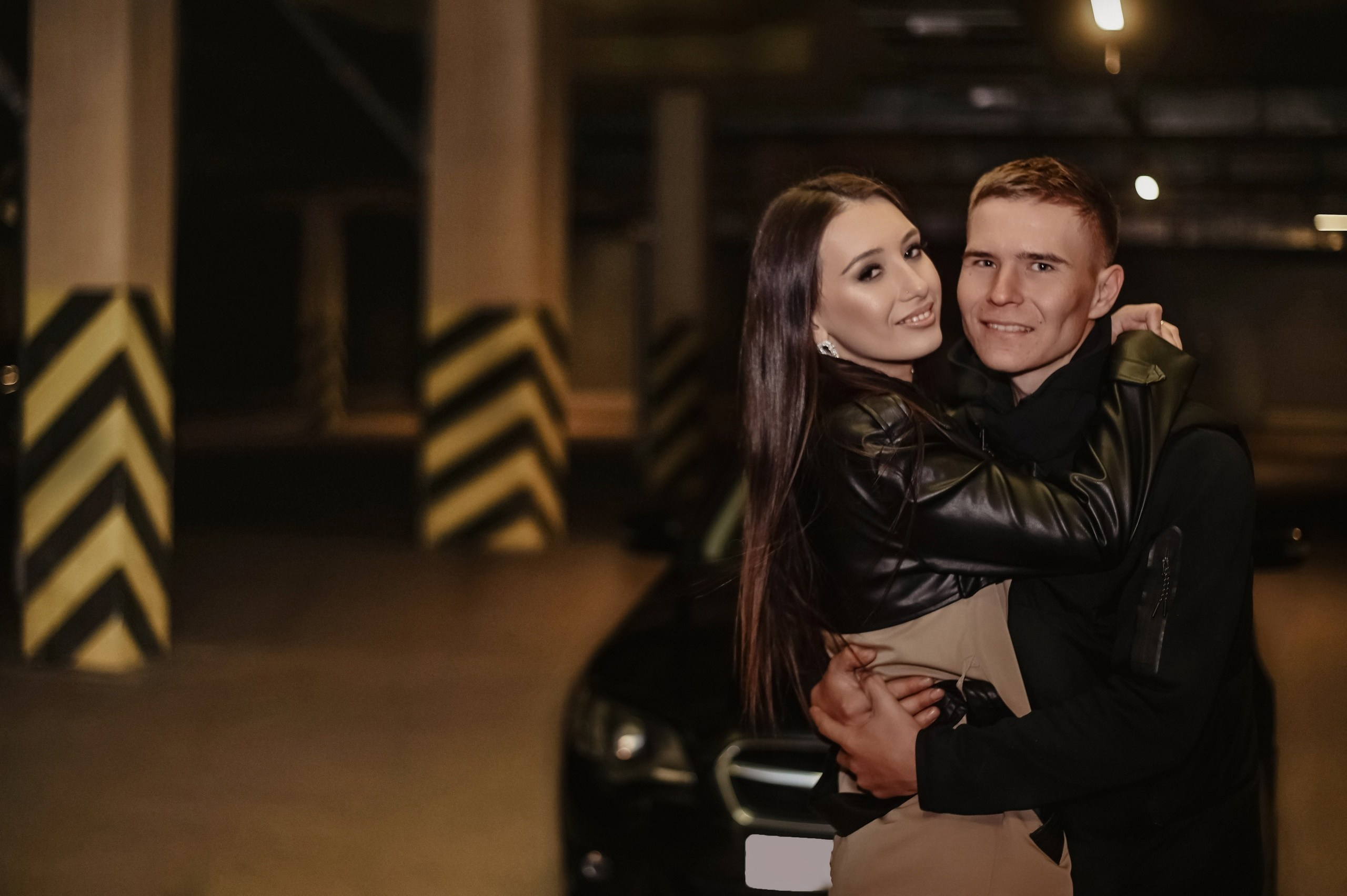 Съемка вечером на парковке. Семейный и свадебный фотограф в г. Уфа Динара