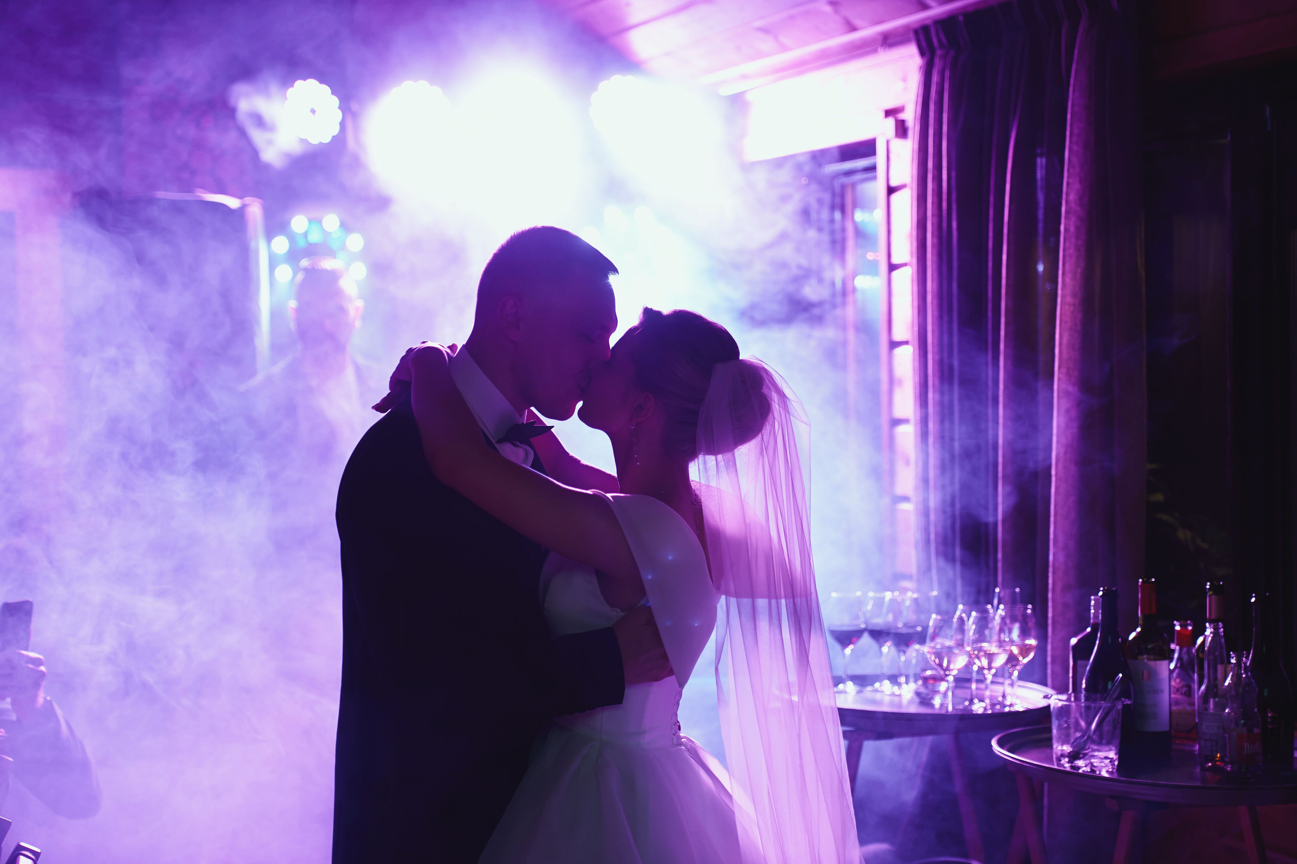 Свадьба Николая и Ирины в Золотом сазане, большая беседка