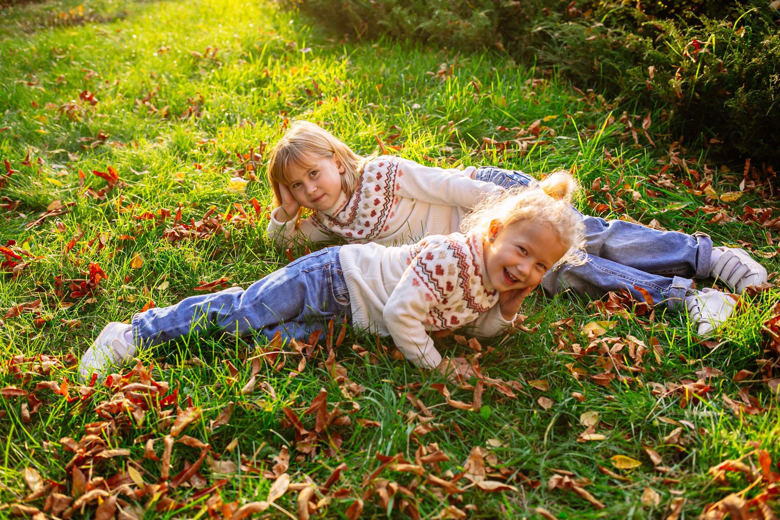 Юля, Анюта, Есения