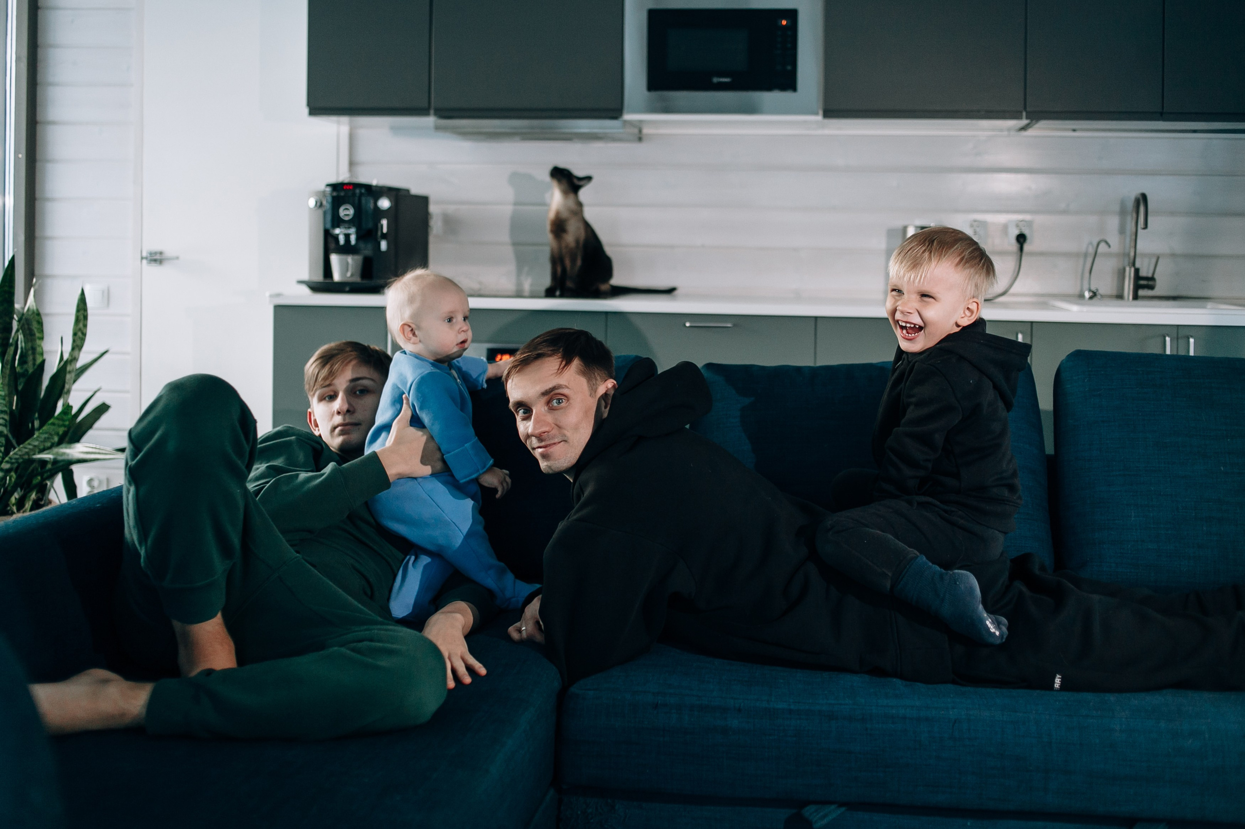 Семья. Зима. Семейный фотограф, свадебный фотограф, женский портрет в Санкт-Петербу