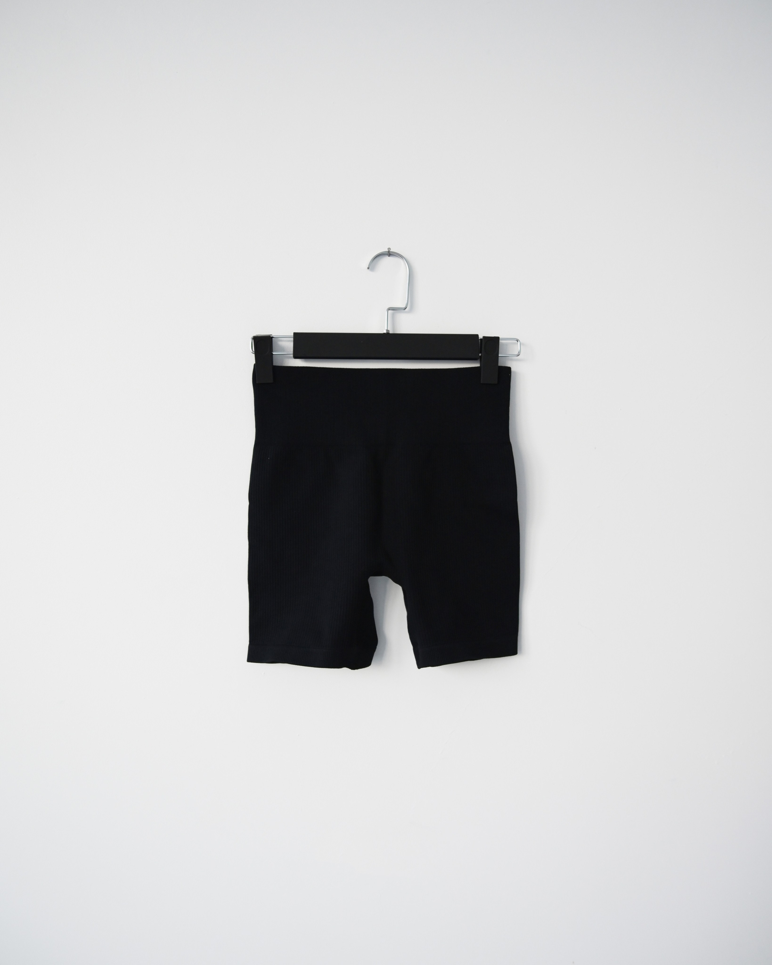 Шорты в рубчик 500 руб/час Размер S,M,L | Залоговая стоимость - 1000 руб 