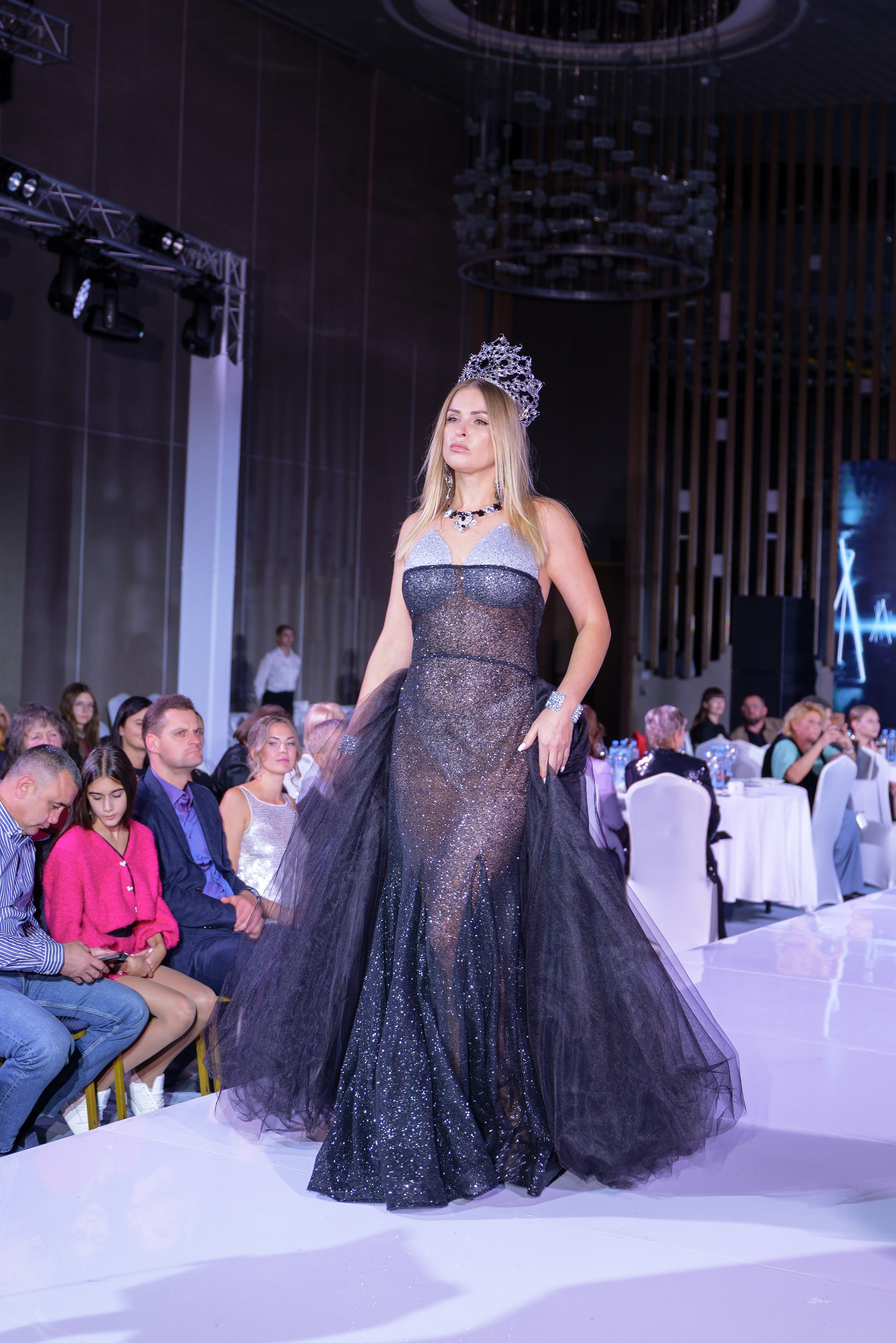 BITVA BRENDOV -модный показ. Сайт фотограф в Керчи Кислый Юрий